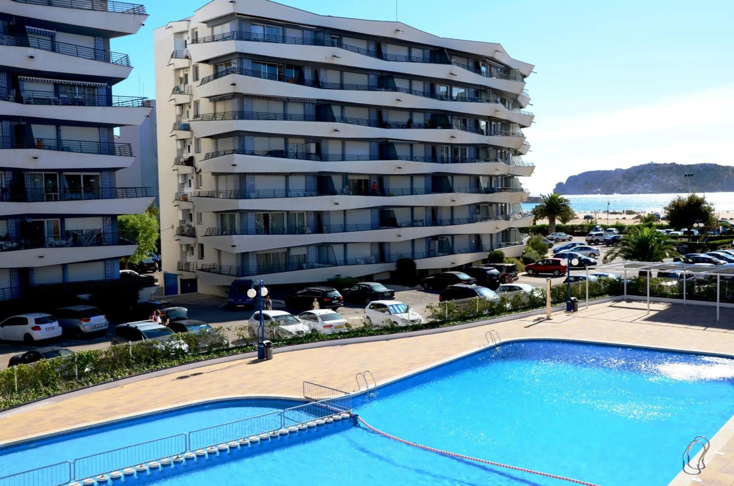 Swimming pool in Rocamaura IV 1-8