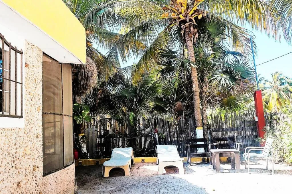 Private Beachhouse Hacienda Antigua