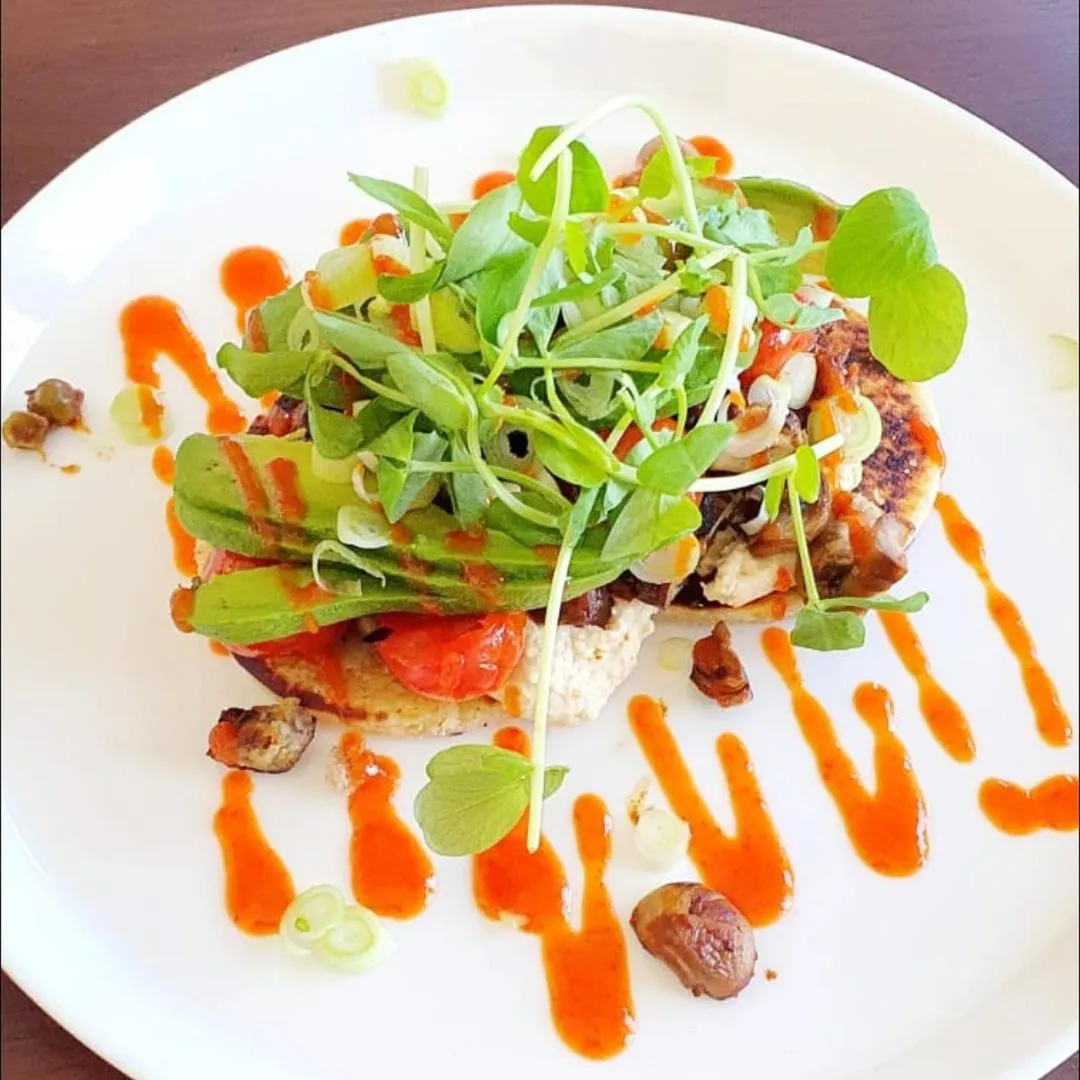 The Green Monkey Lux Suite at The Grumpy Schnauzer B&B Private Hot Tub, Gym, Breakfast, Stunning!