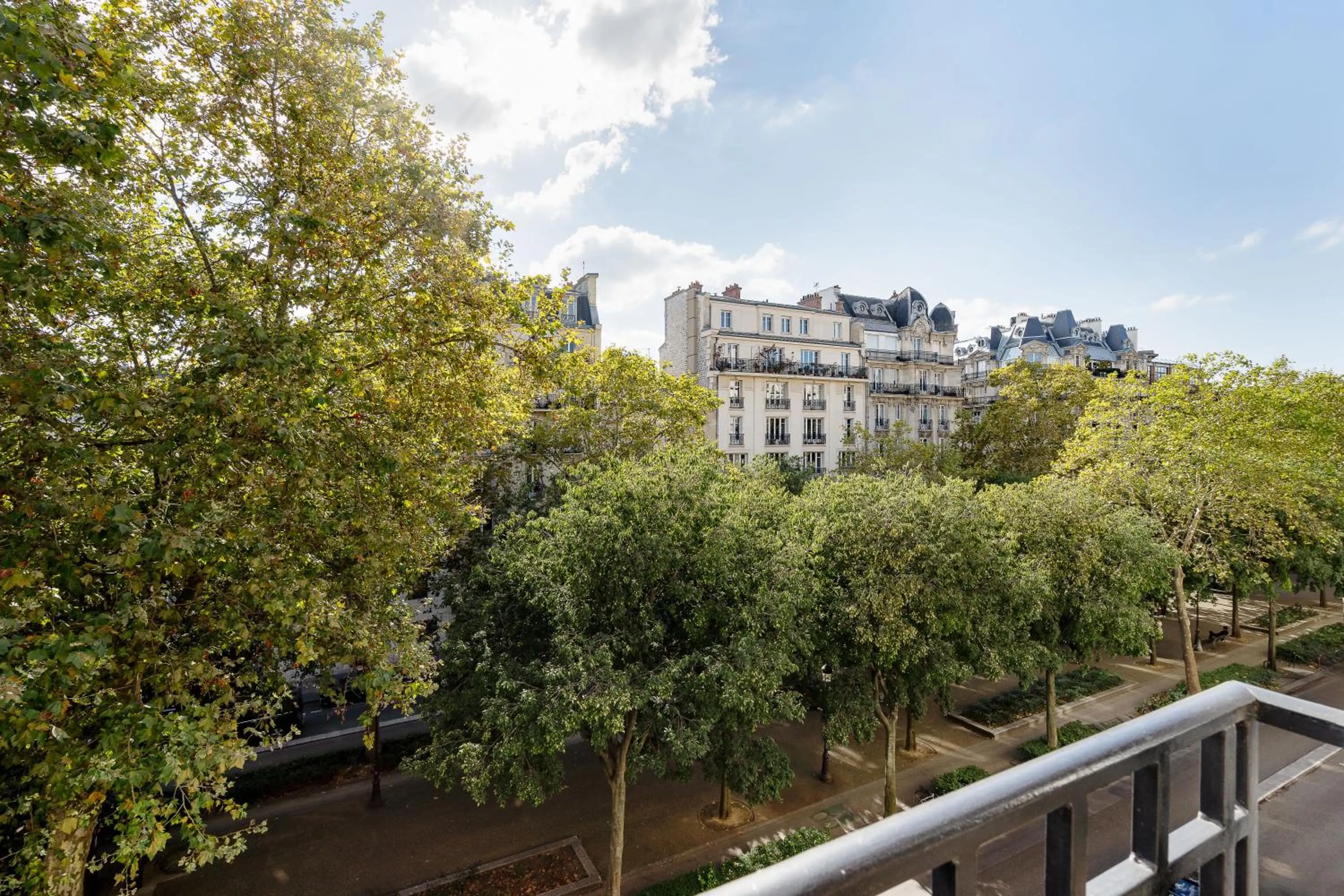 Bird's eye view in My Maison In Paris Montmartre