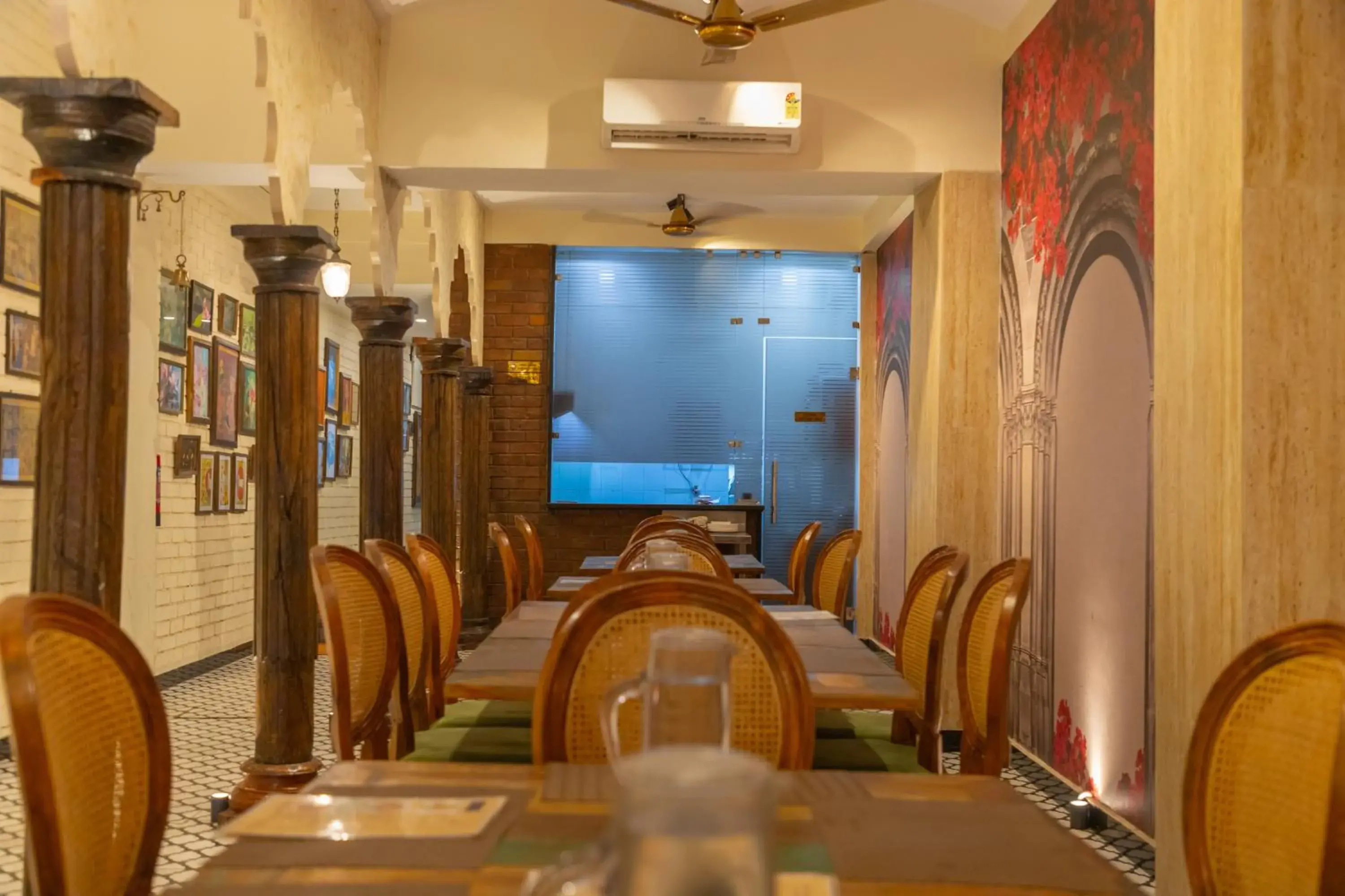 Restaurant/places to eat in Hotel Sethi Legacy Restaurant/places to eat in Hotel Sethi Legacy