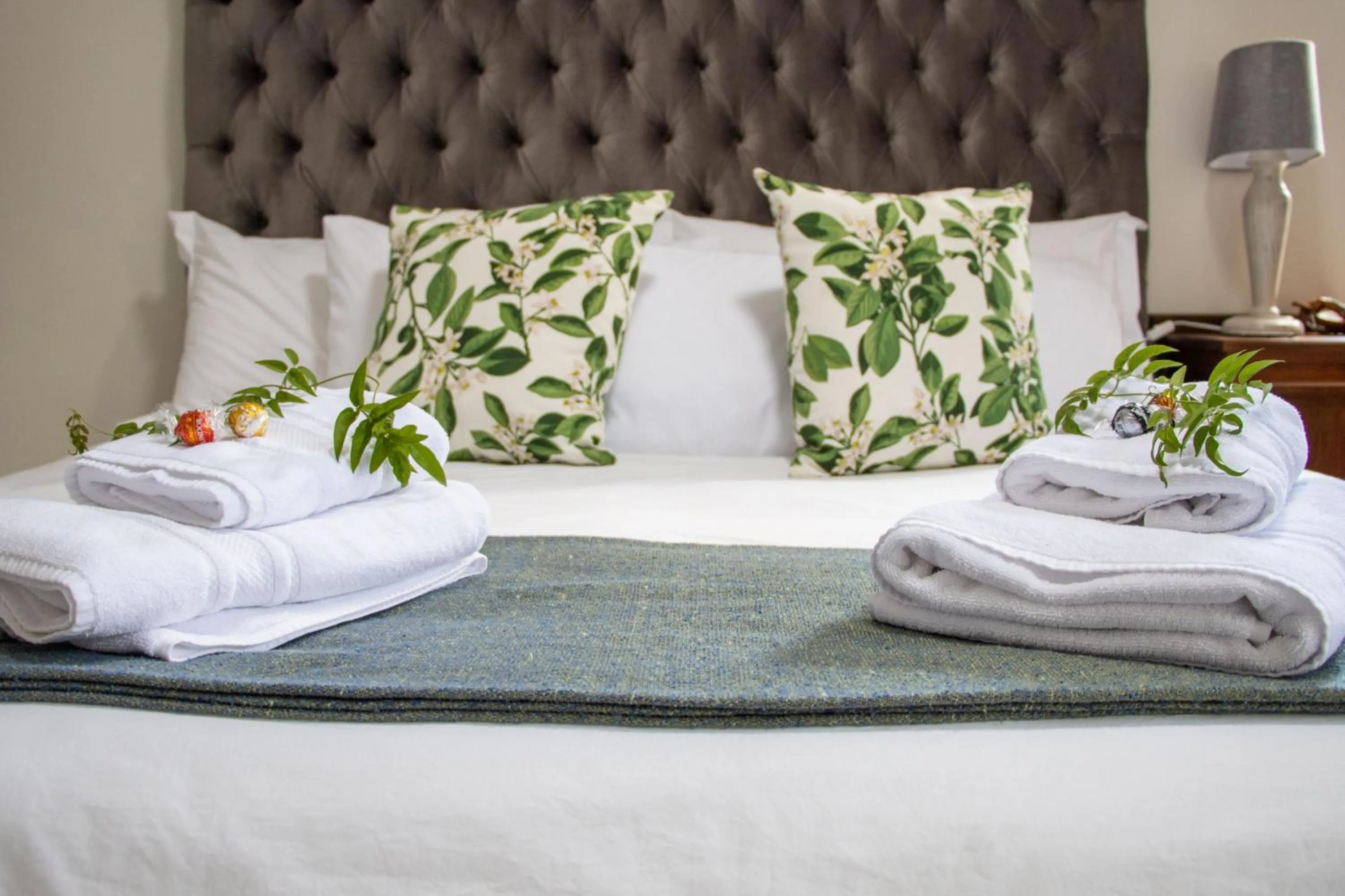 Bedroom, Bed in Jasmine Guest Cottage