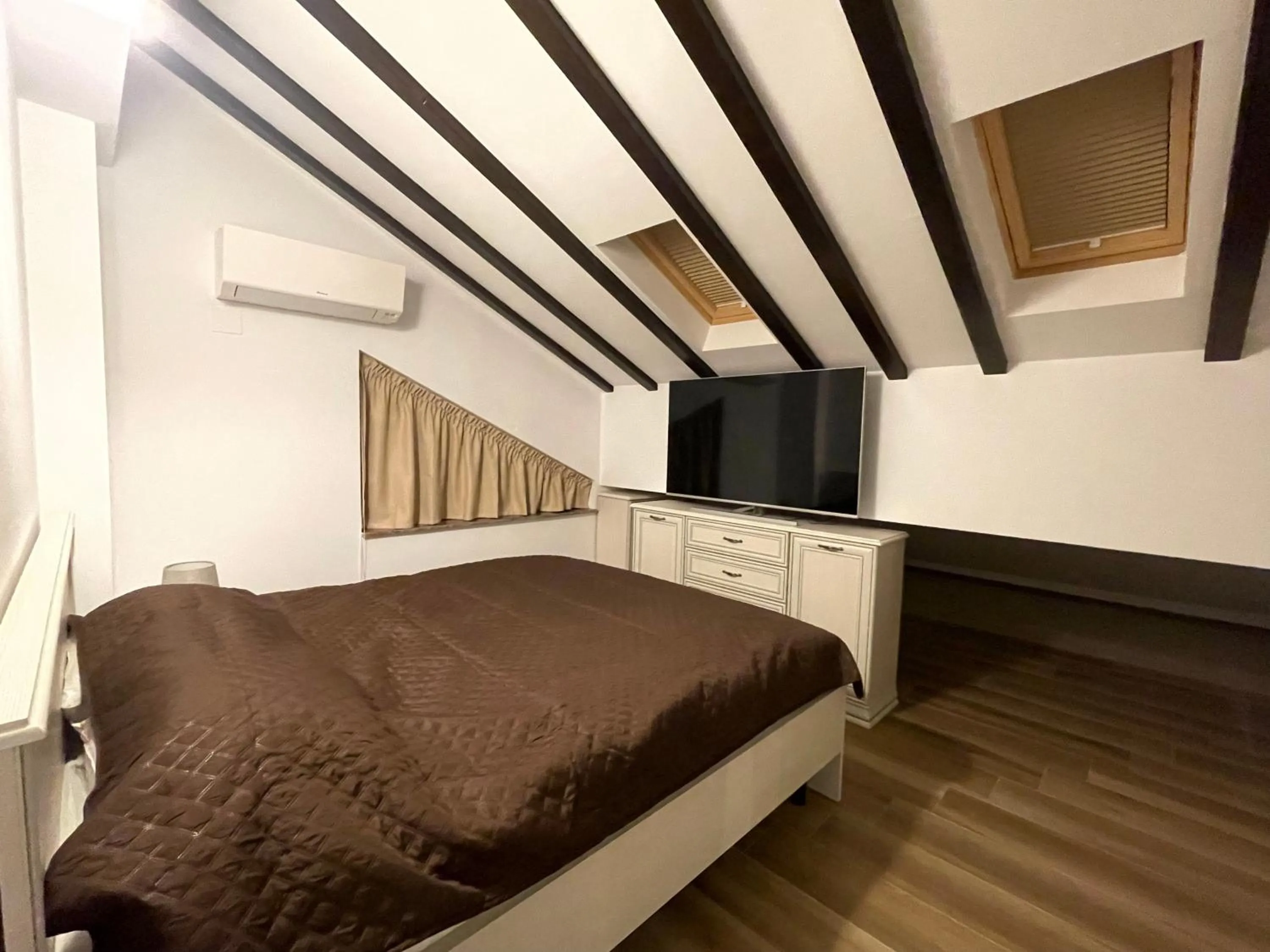 Bedroom, Bed in Iarca Inn