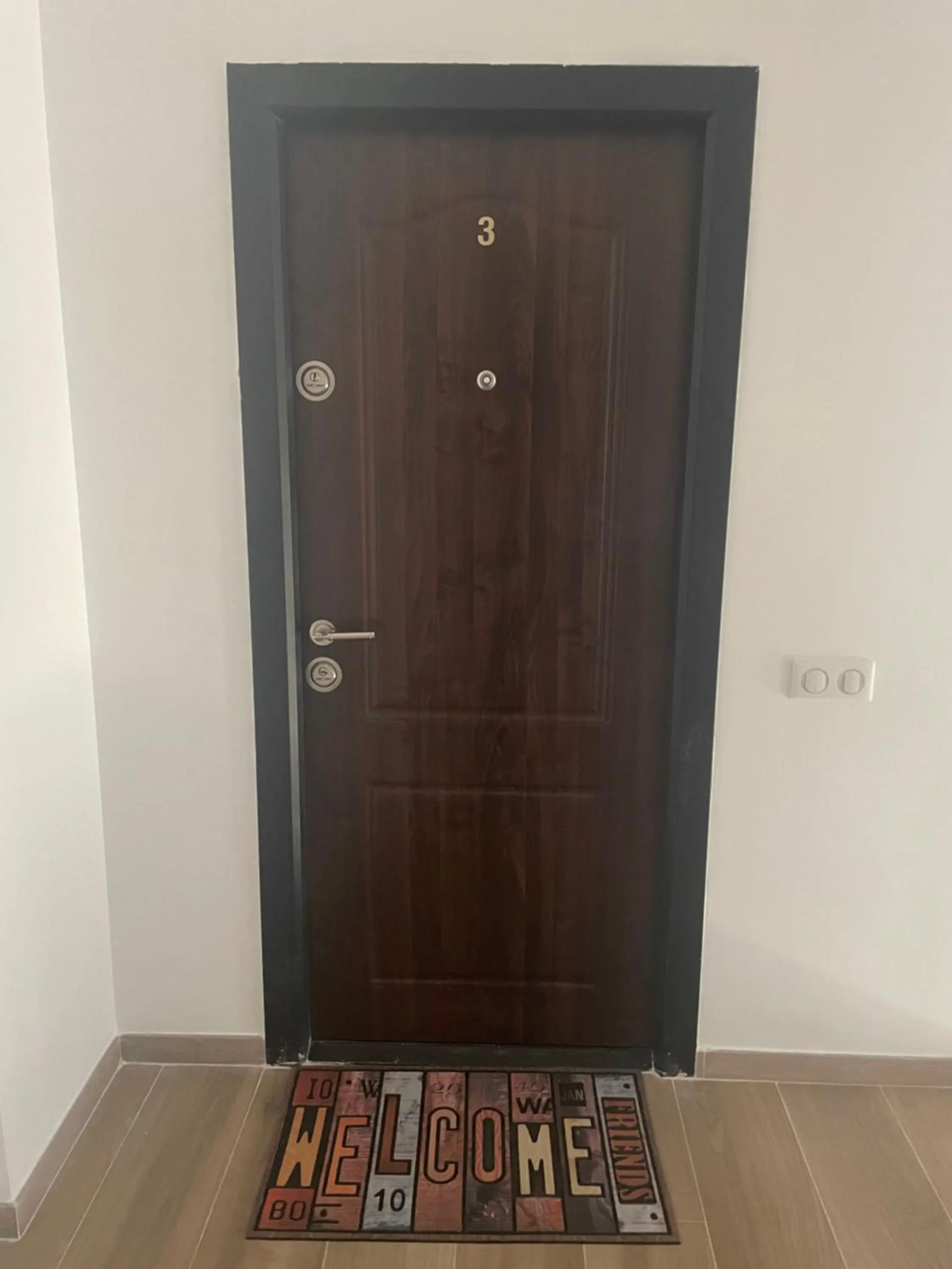 Facade/entrance in Iarca Inn