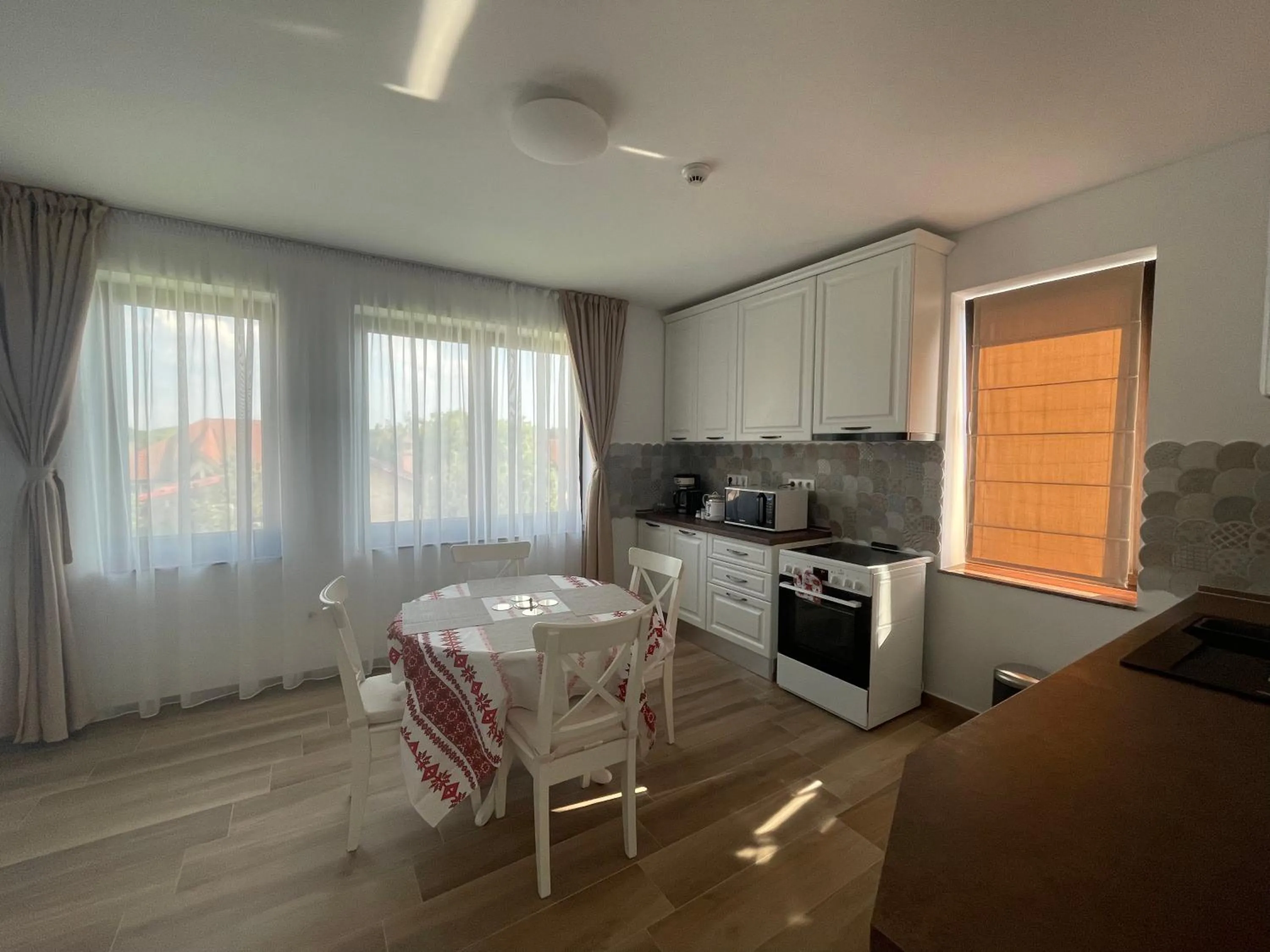 Kitchen or kitchenette in Iarca Inn