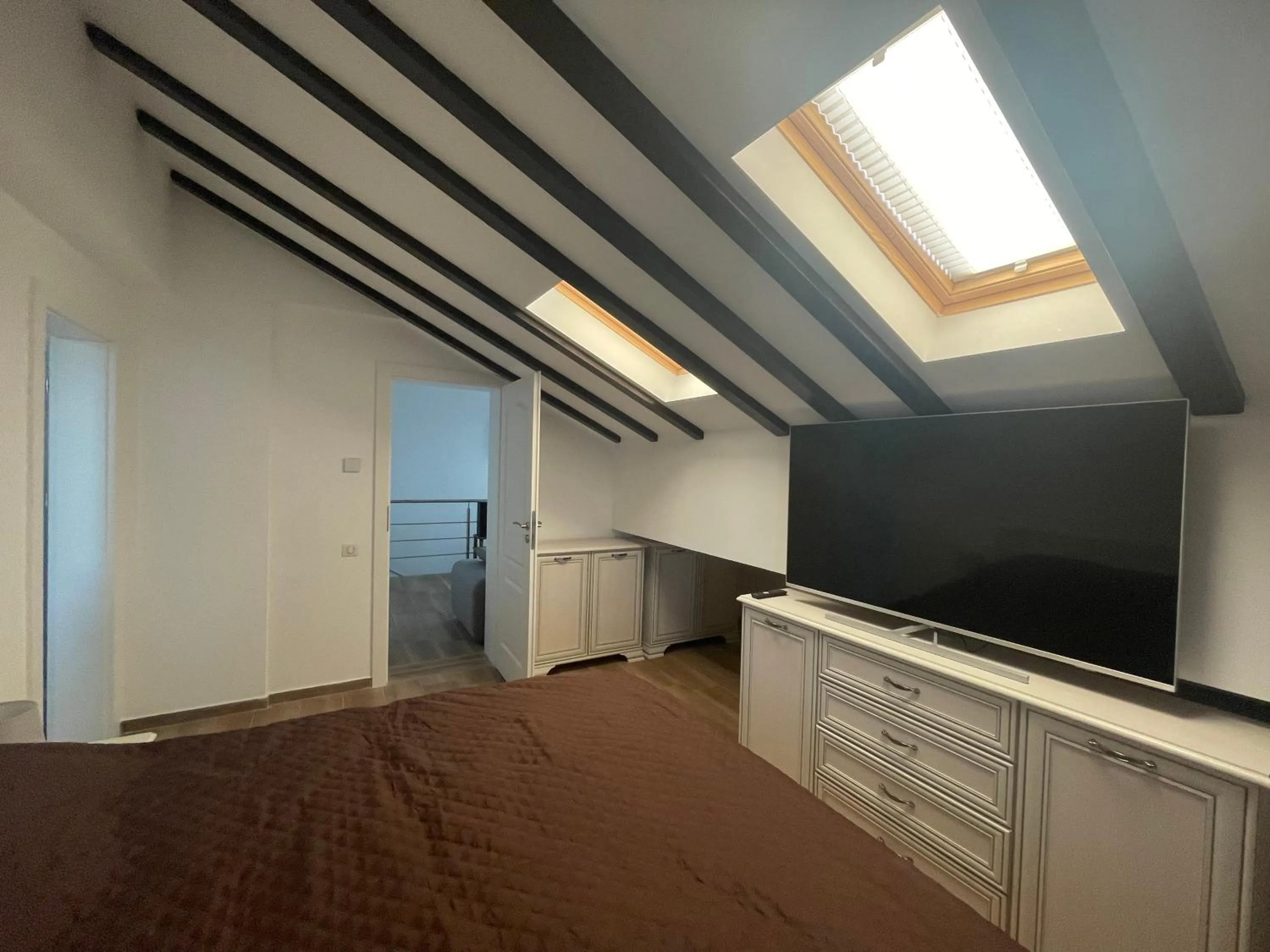 Bedroom in Iarca Inn