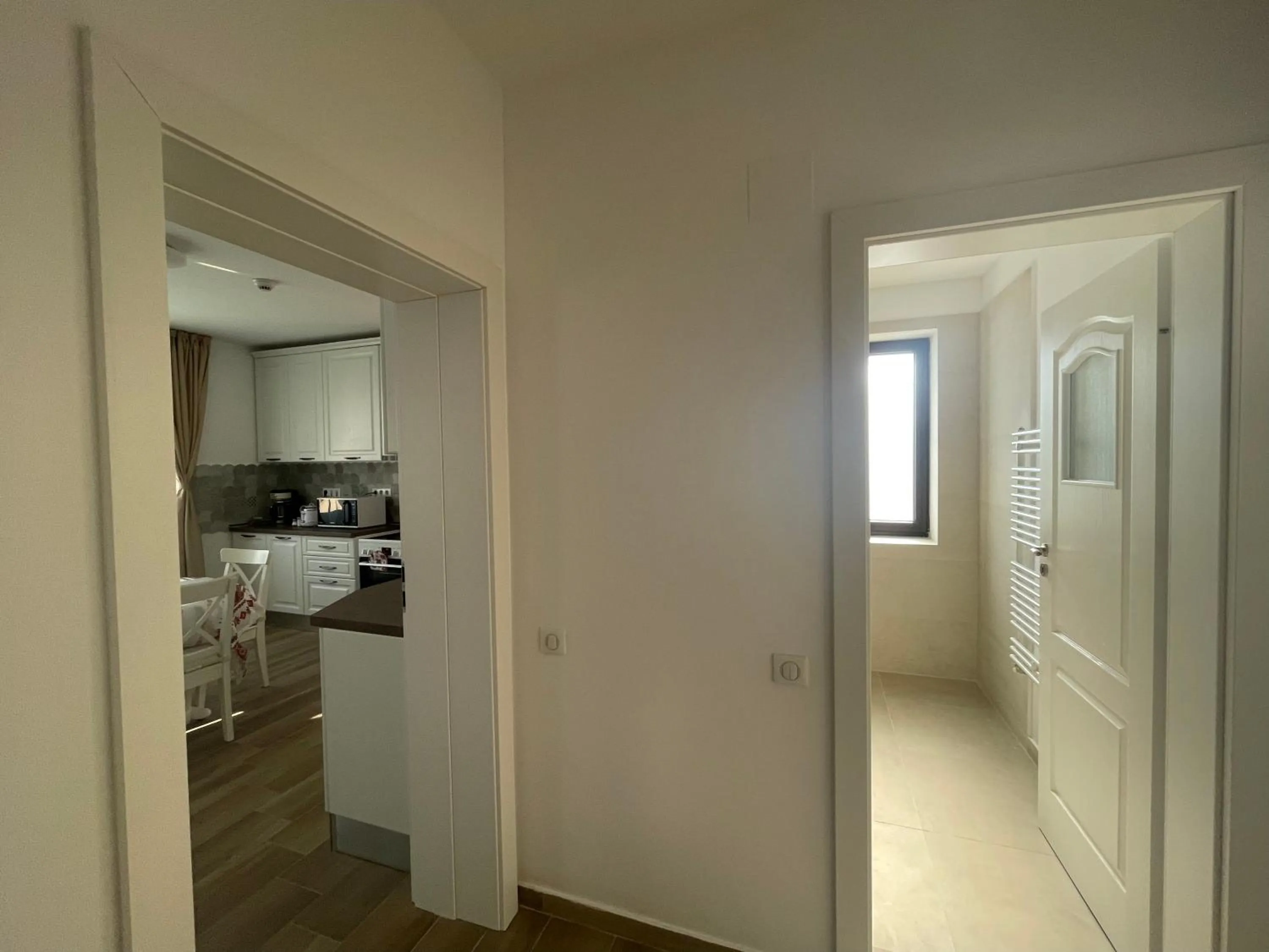 Facade/entrance, Bed in Iarca Inn