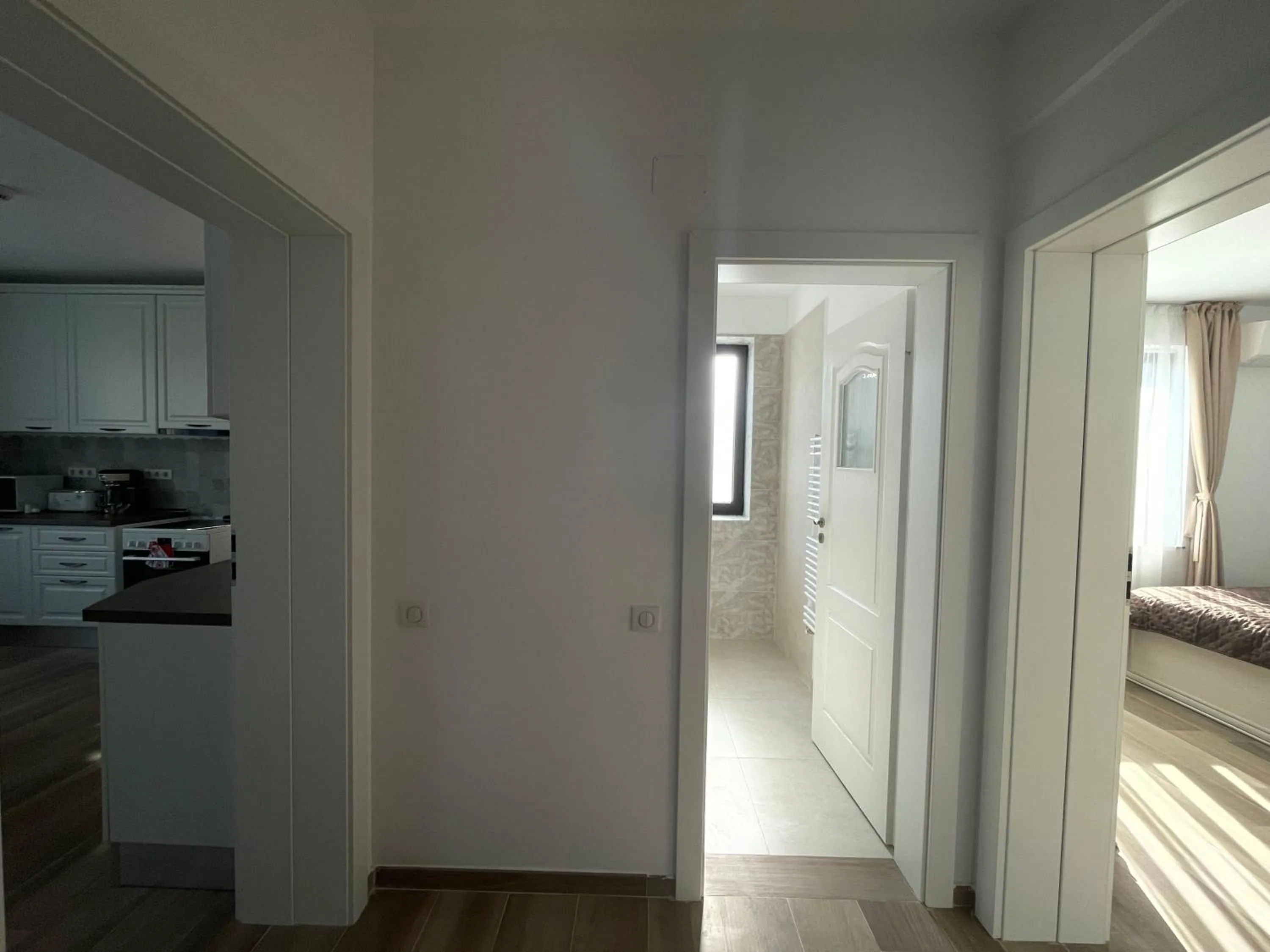 Facade/entrance, Bed in Iarca Inn