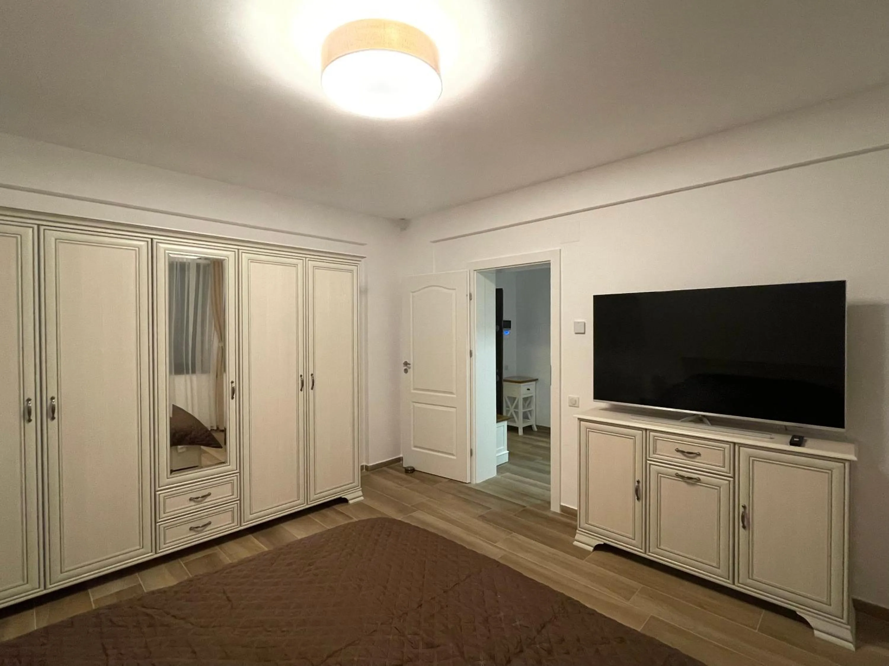 Bedroom in Iarca Inn