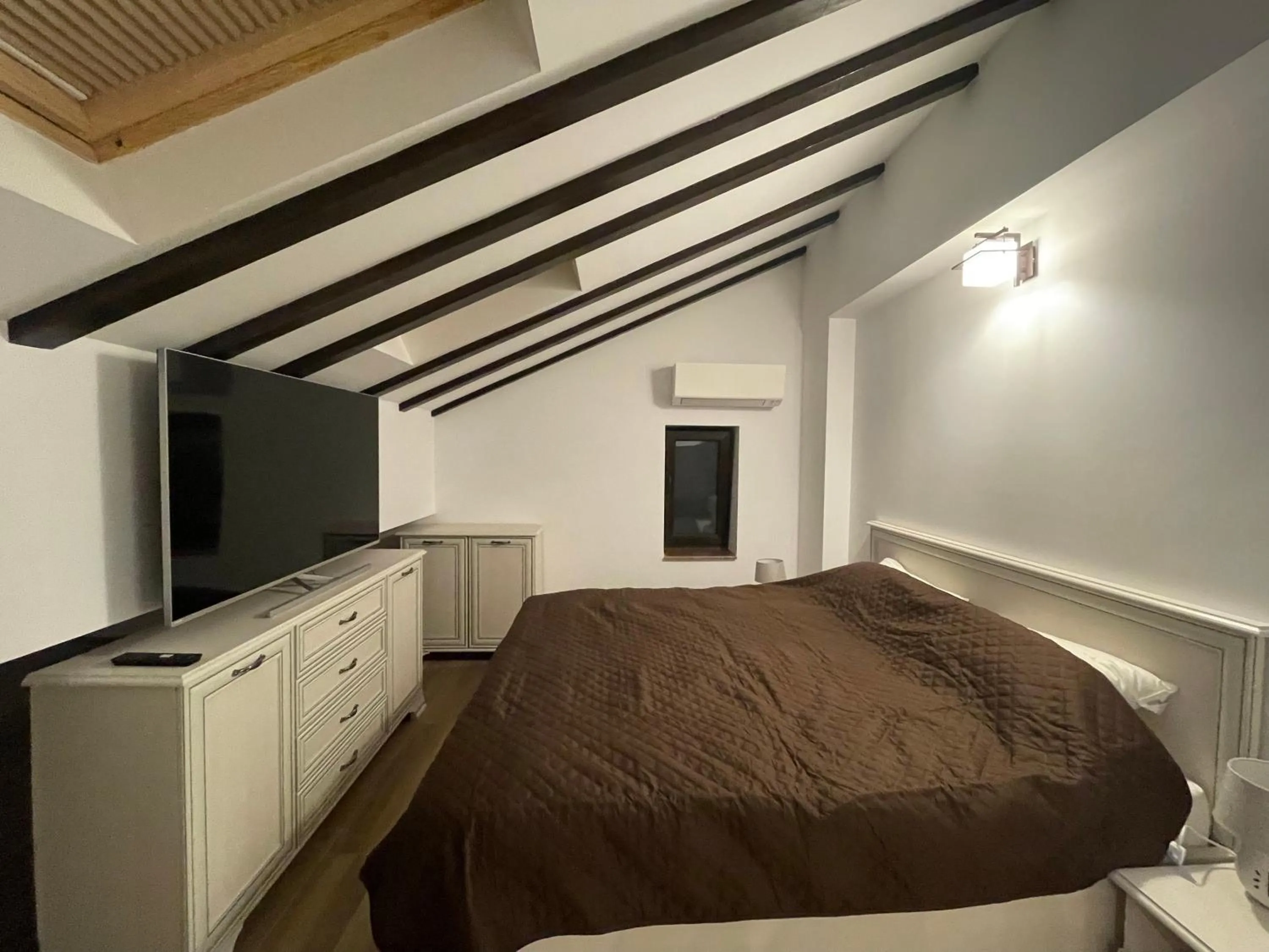 Bedroom, Bed in Iarca Inn