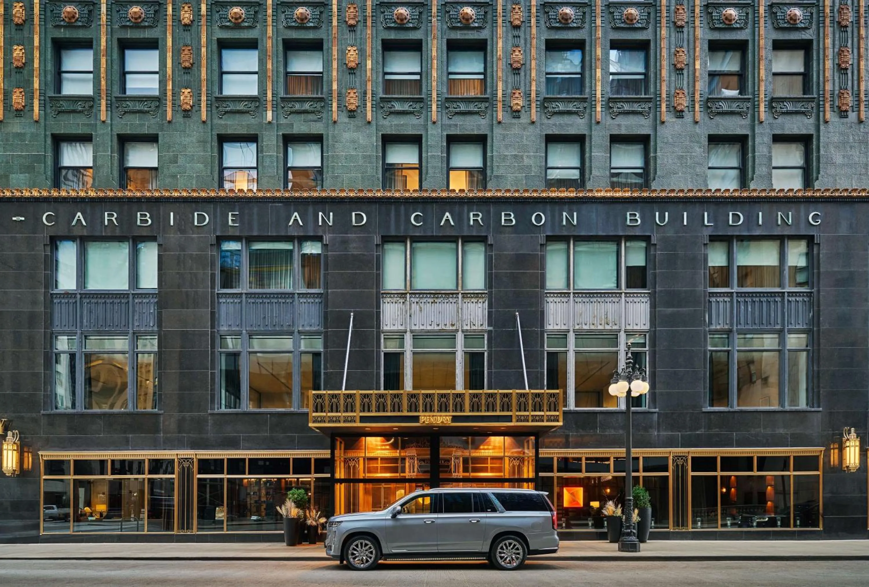 Property building in Pendry Chicago