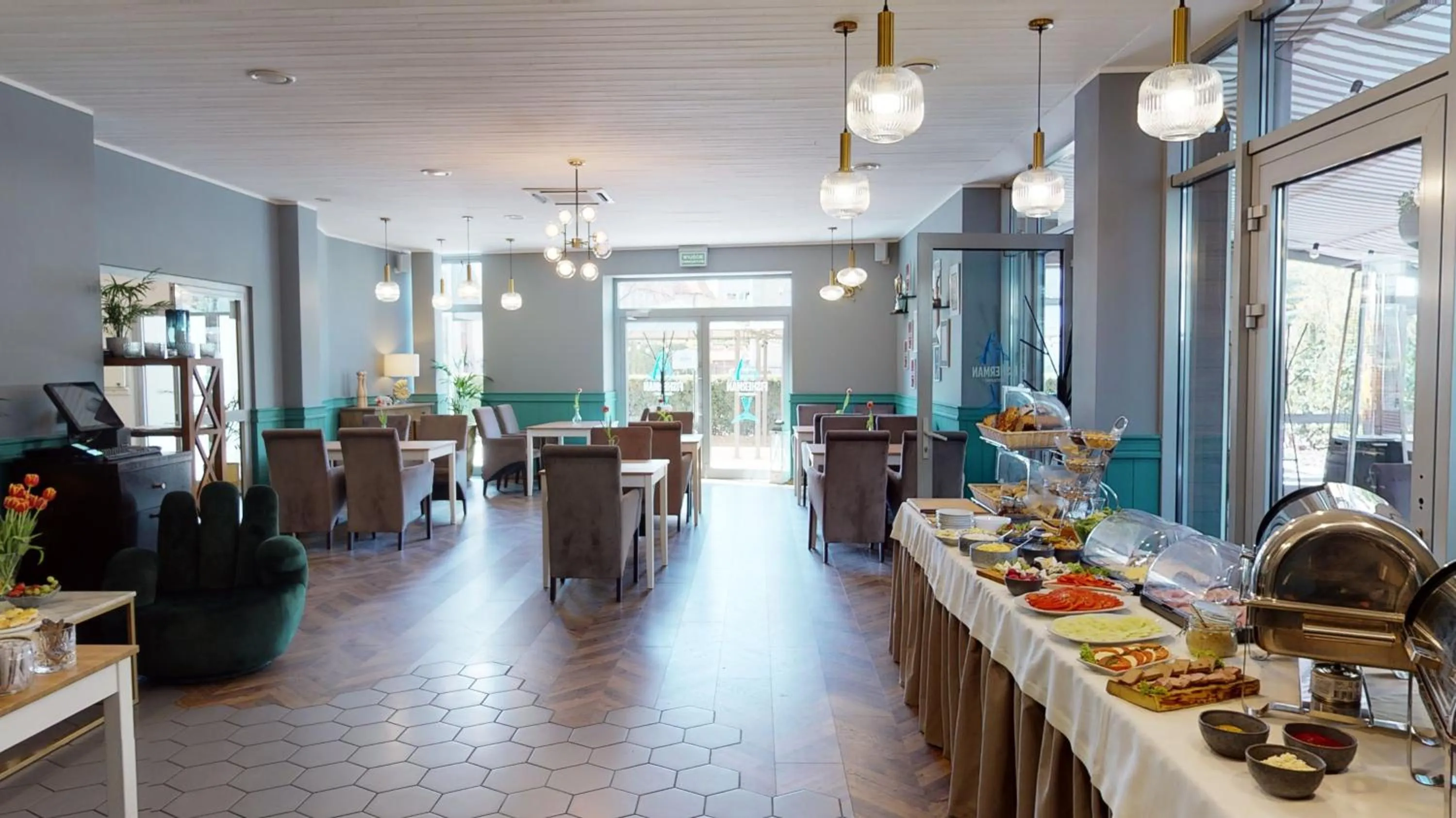 Buffet breakfast in Sentoza Sopot