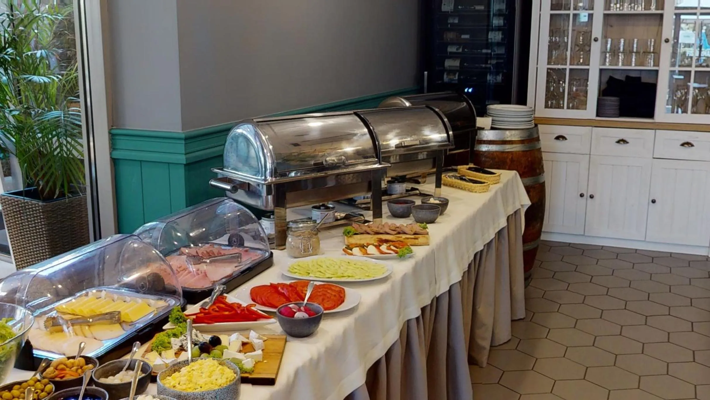 Buffet breakfast in Sentoza Sopot