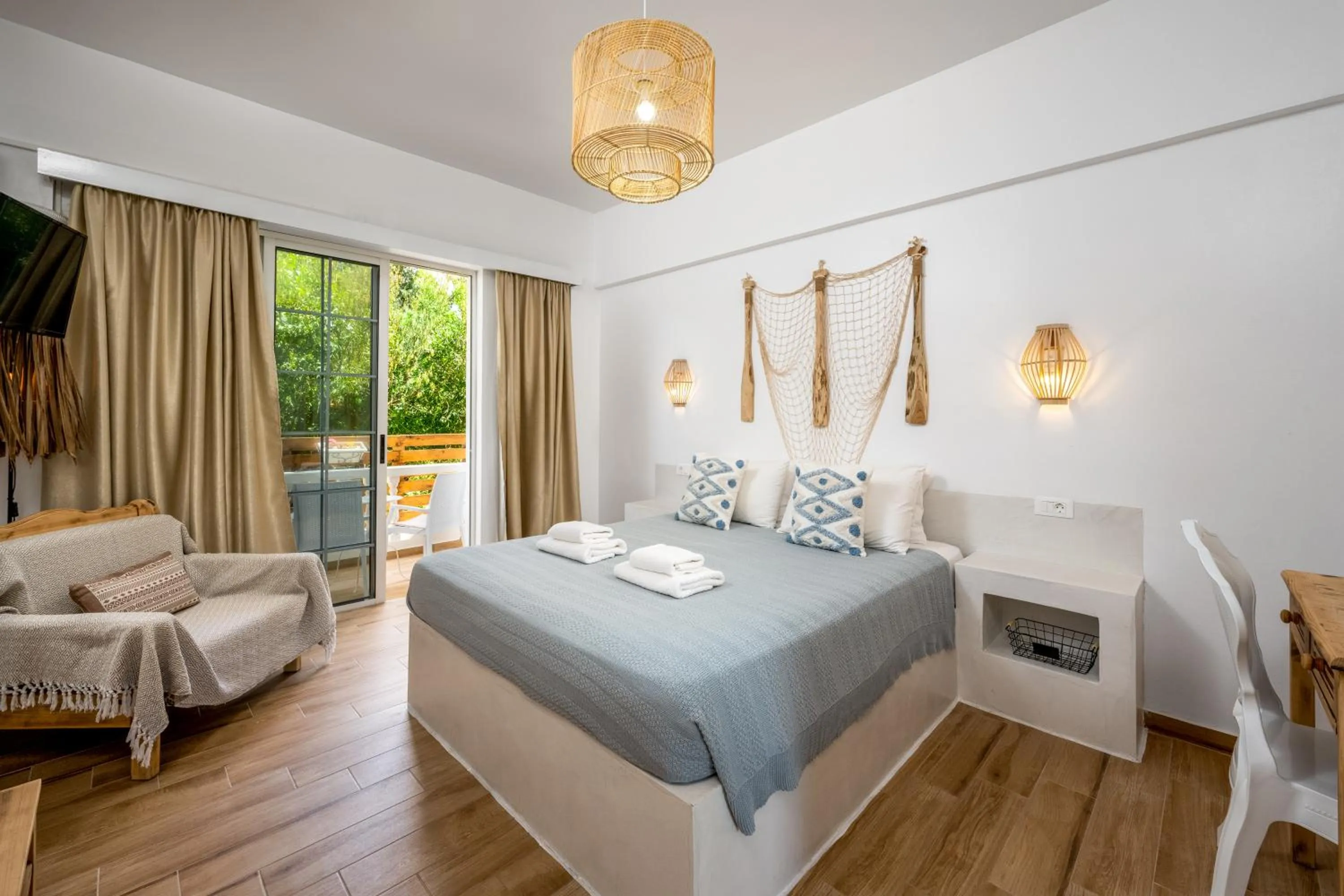 Bedroom, Bed in Afroditi Superior Apartments