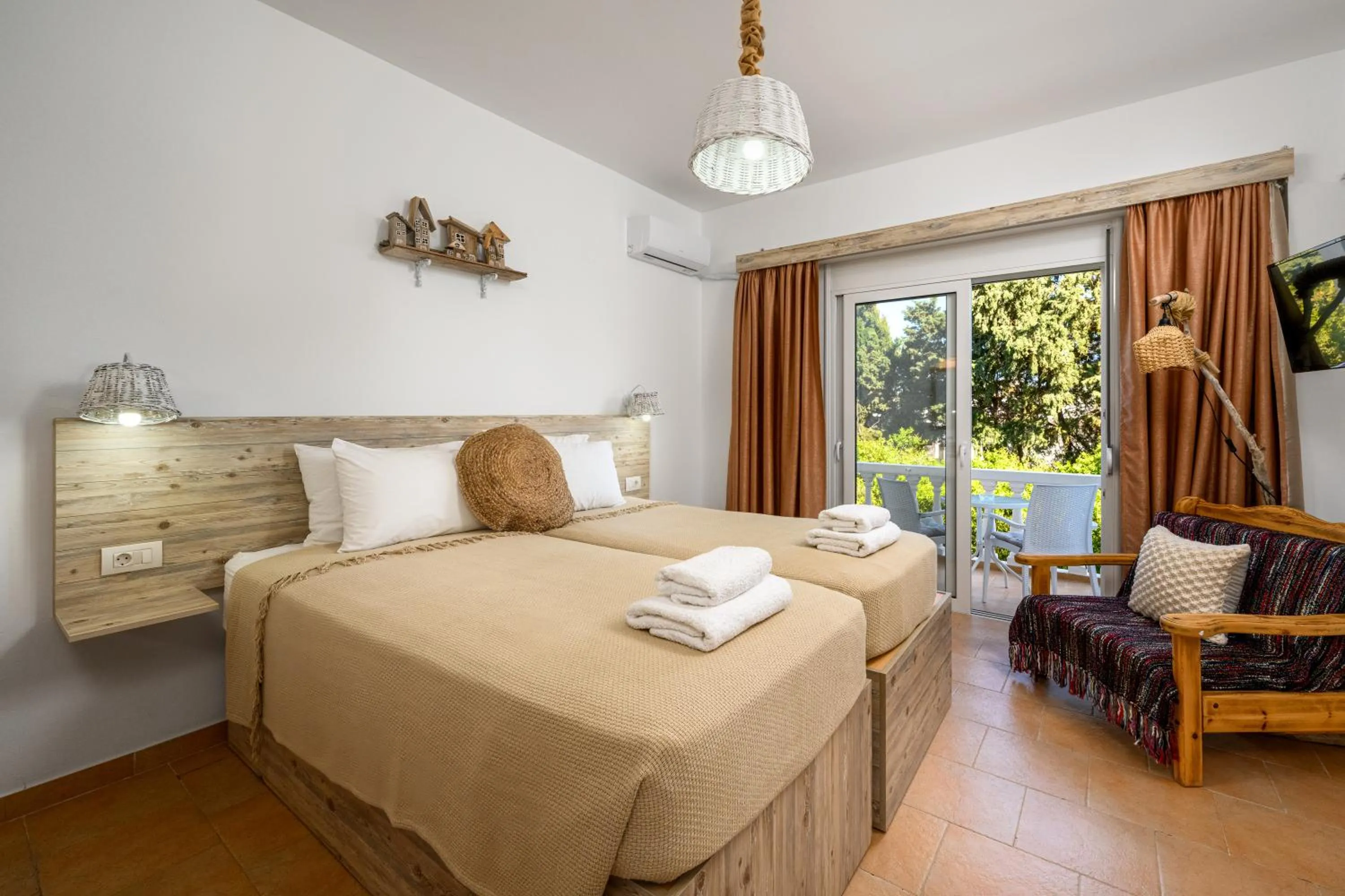 Bedroom, Bed in Afroditi Superior Apartments