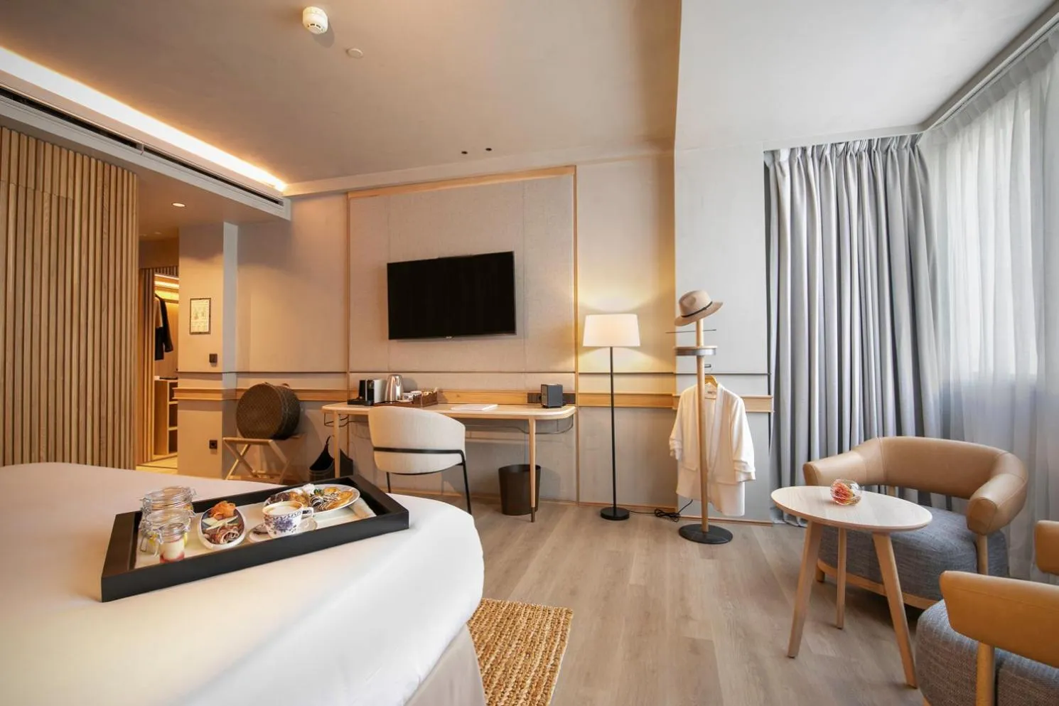 Photo of the whole room, Bed in Only YOU Hotel Málaga