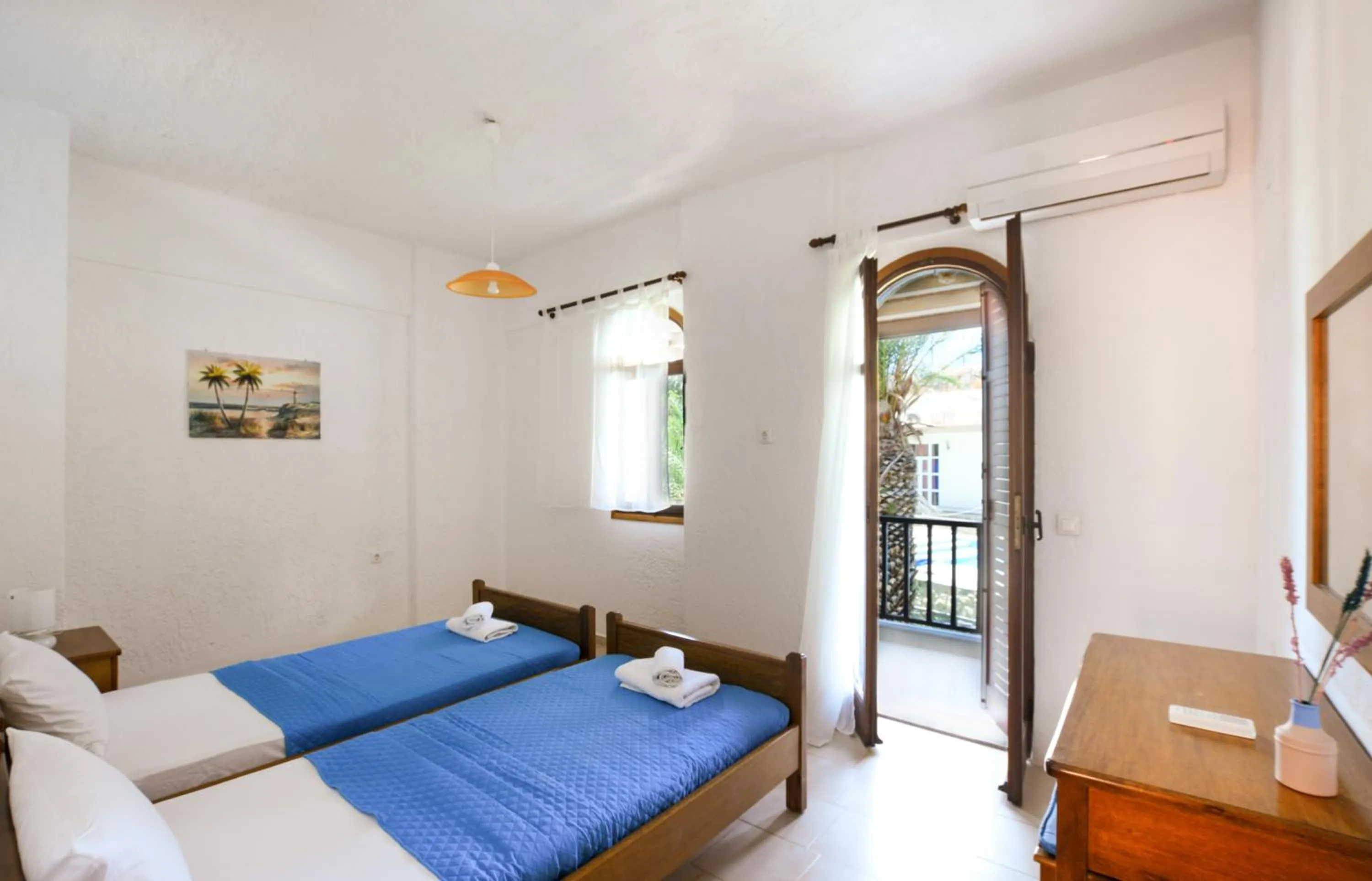 Bed in Galini Apartments