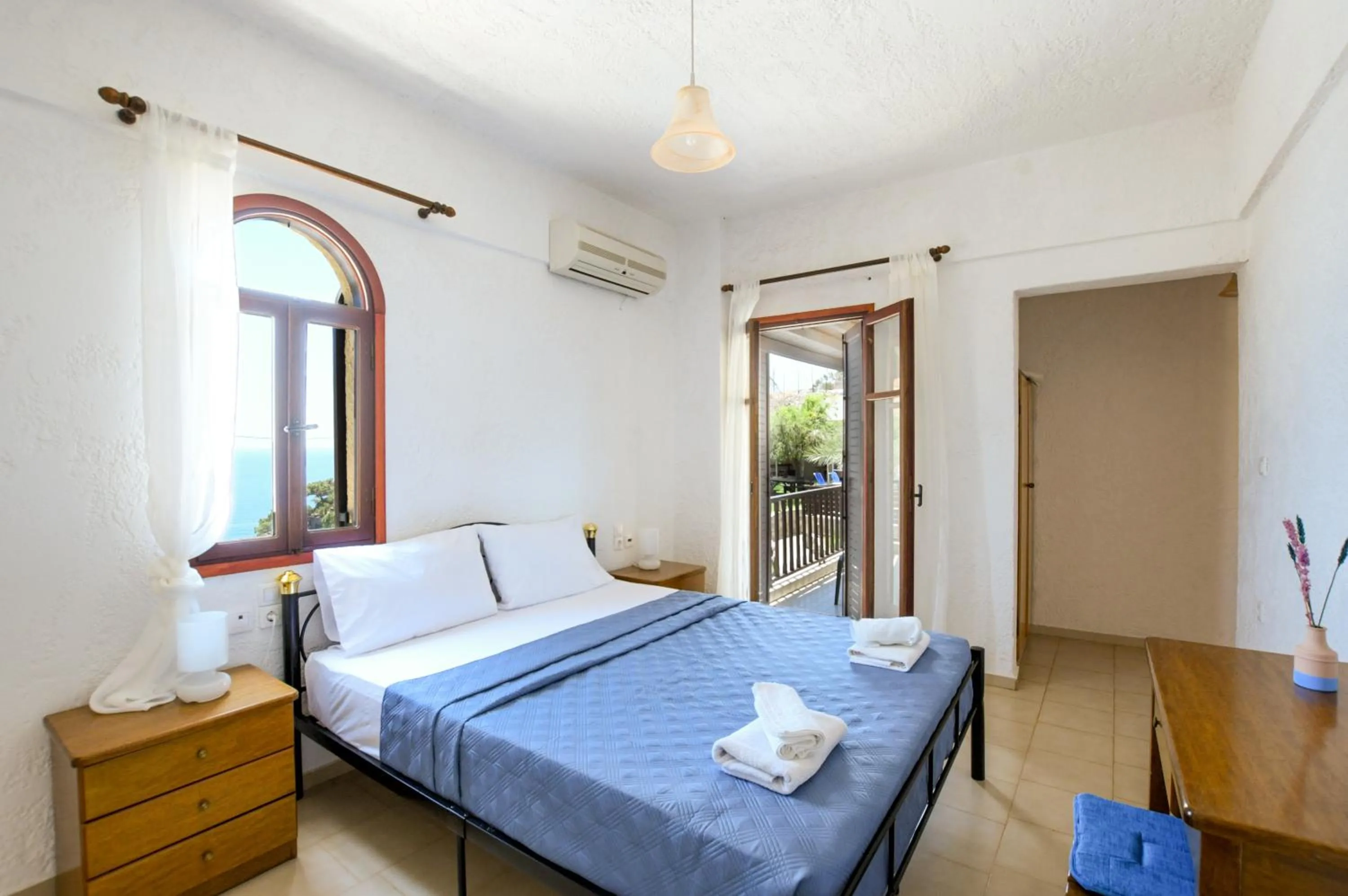 Bed in Galini Apartments