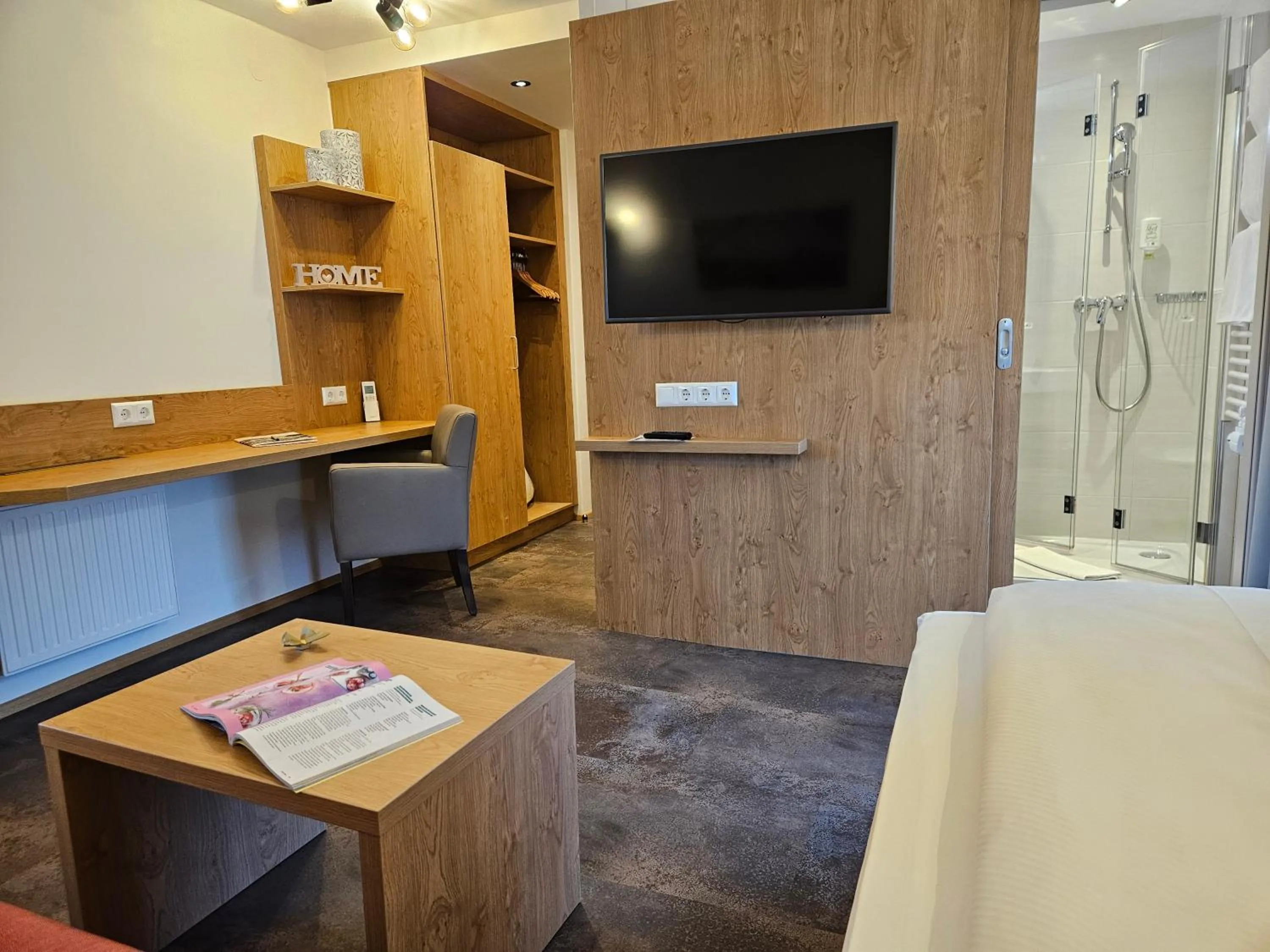 Shower in Dei Hotel Schönblick