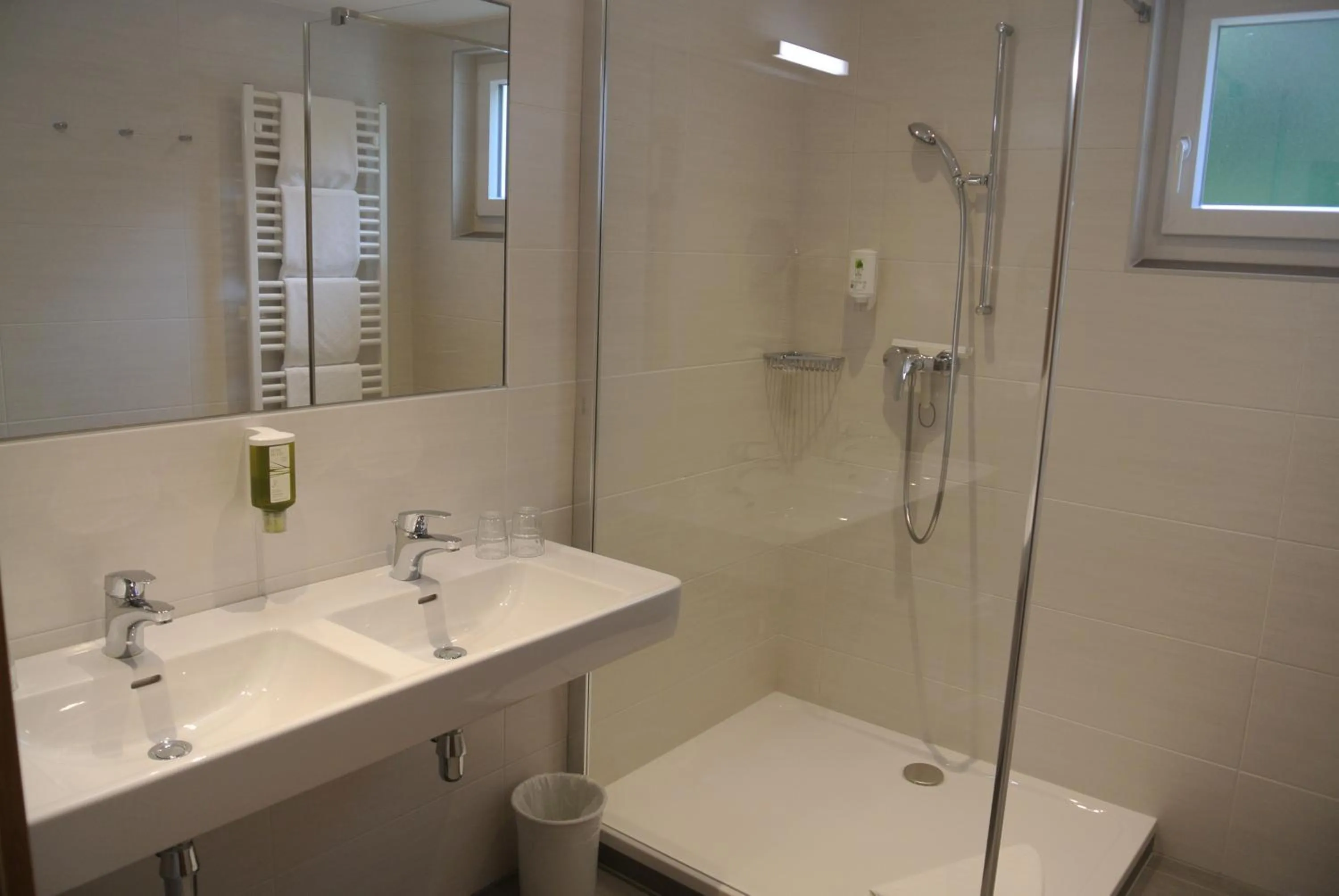 Shower in Dei Hotel Schönblick