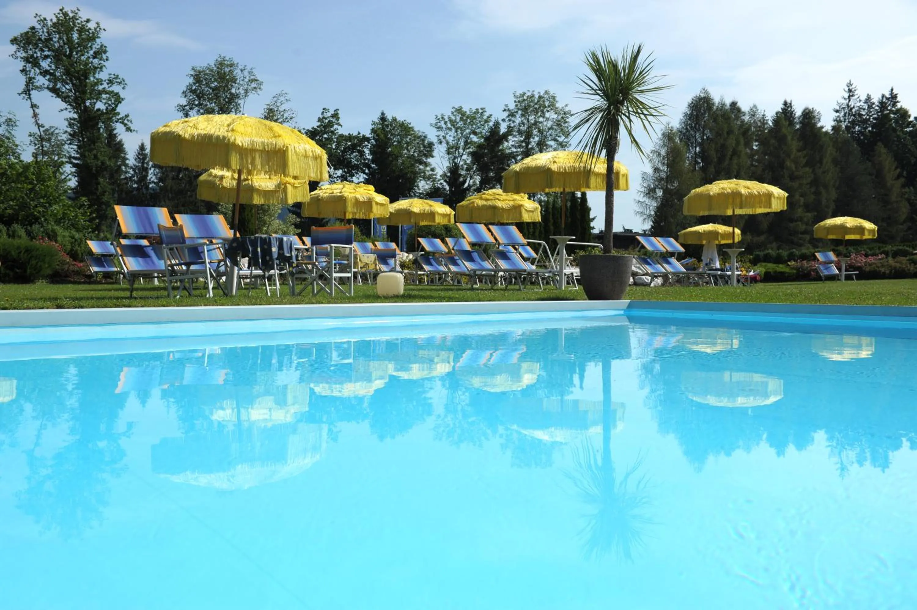 Swimming pool in Dei Hotel Schönblick