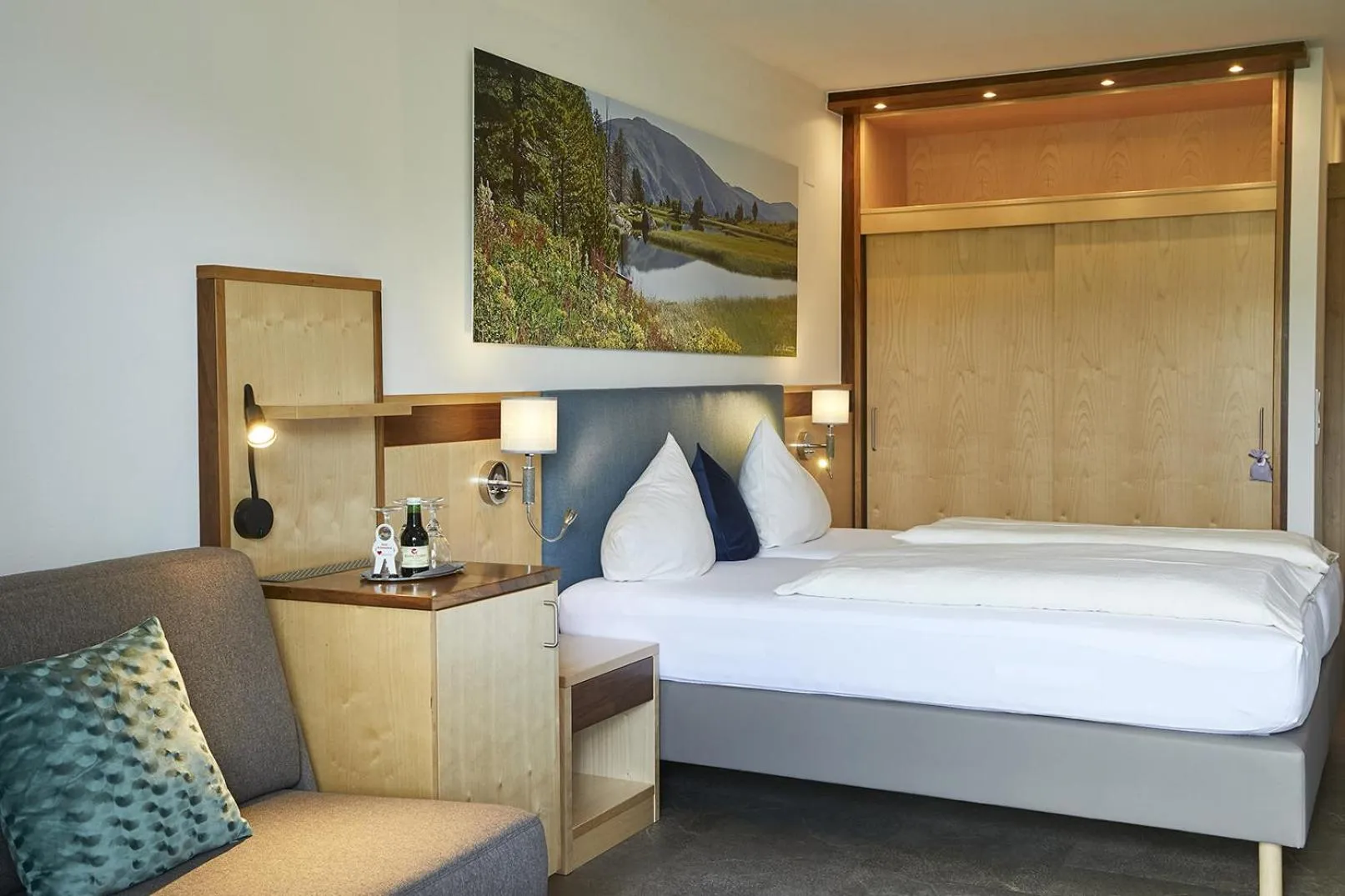 Photo of the whole room, Bed in Dei Hotel Schönblick