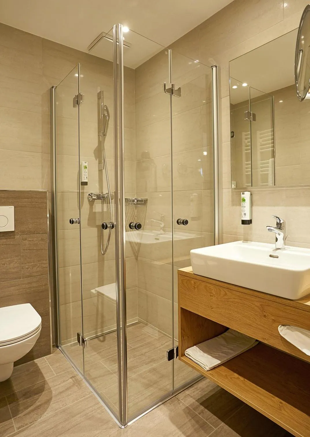 Shower in Dei Hotel Schönblick