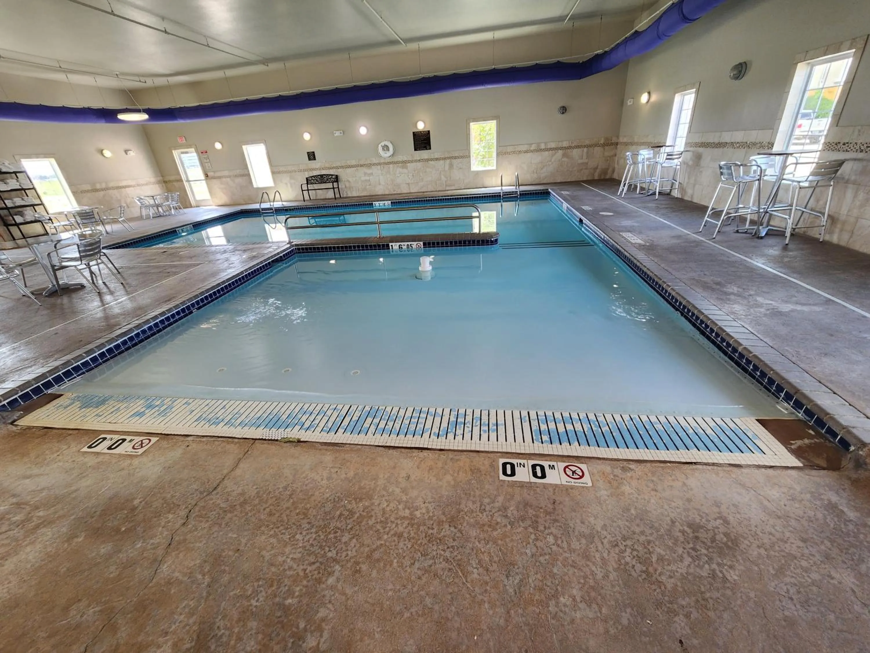 Pool view in Highland Suites Minot