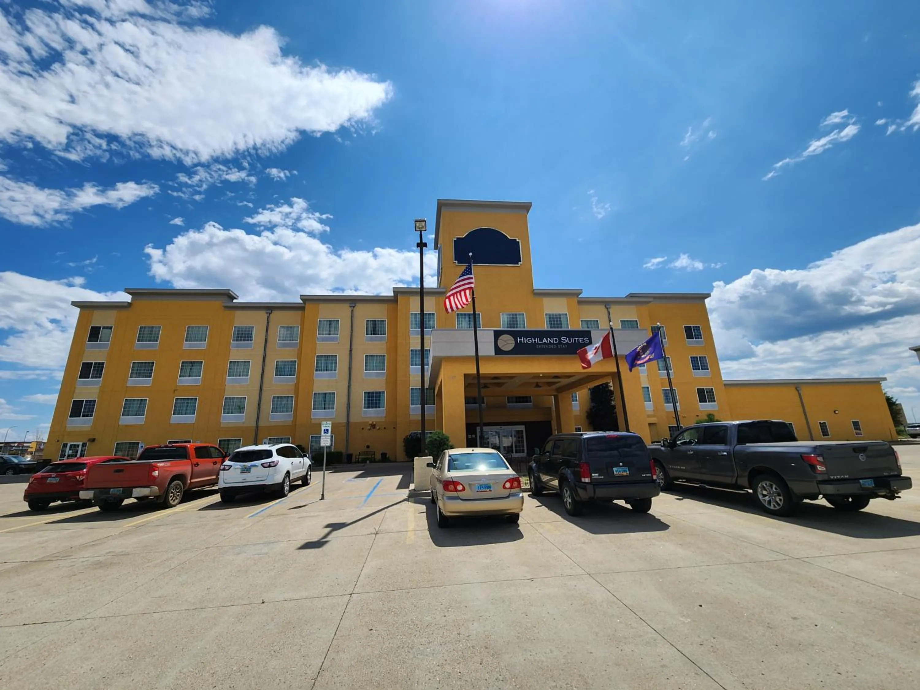 Highland Suites Minot