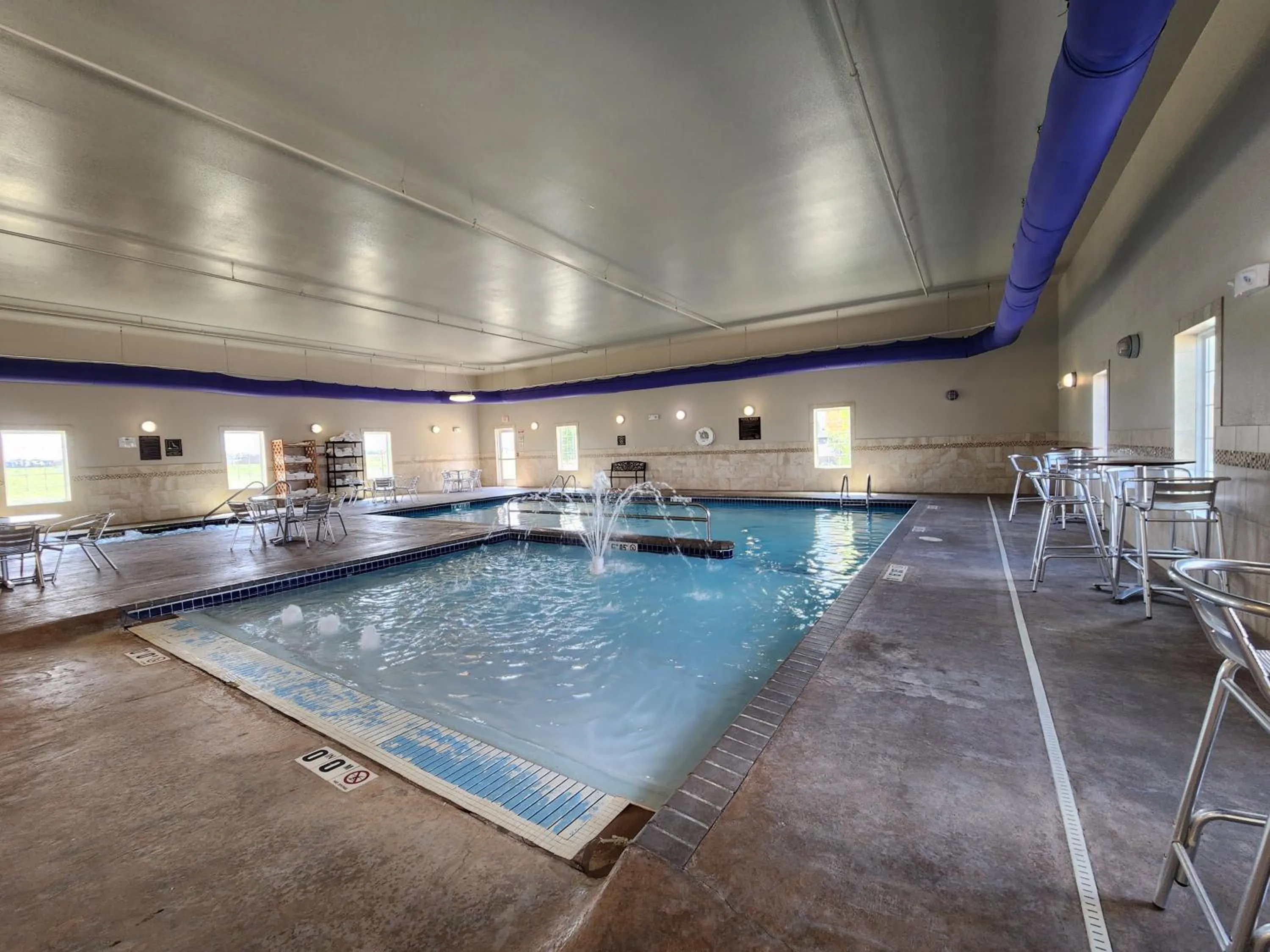 Pool view in Highland Suites Minot