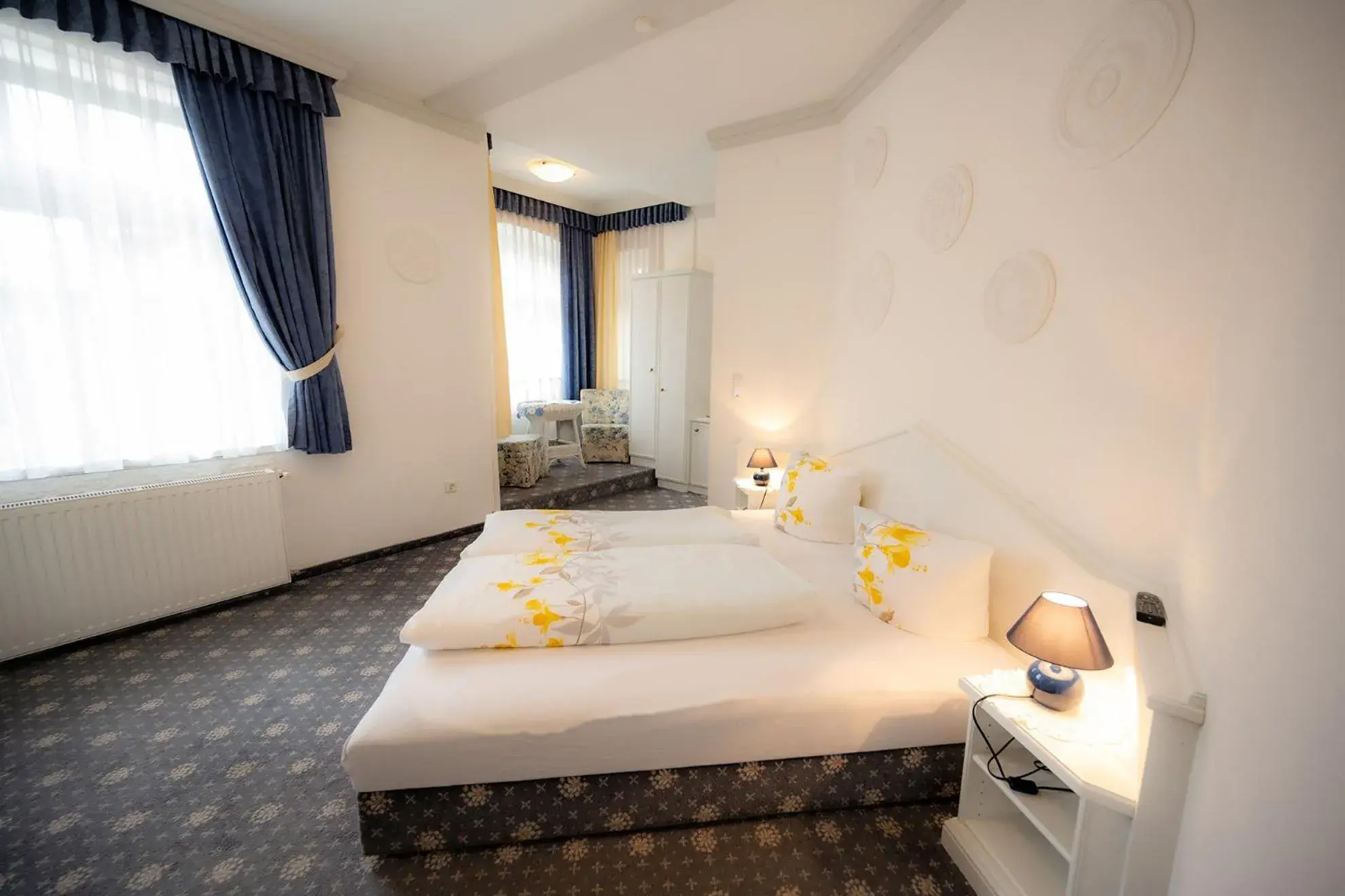 Double Room in Hotel Garni Hubertus-Nostalgie & Charme Double Room in Hotel Garni Hubertus-Nostalgie & Charme