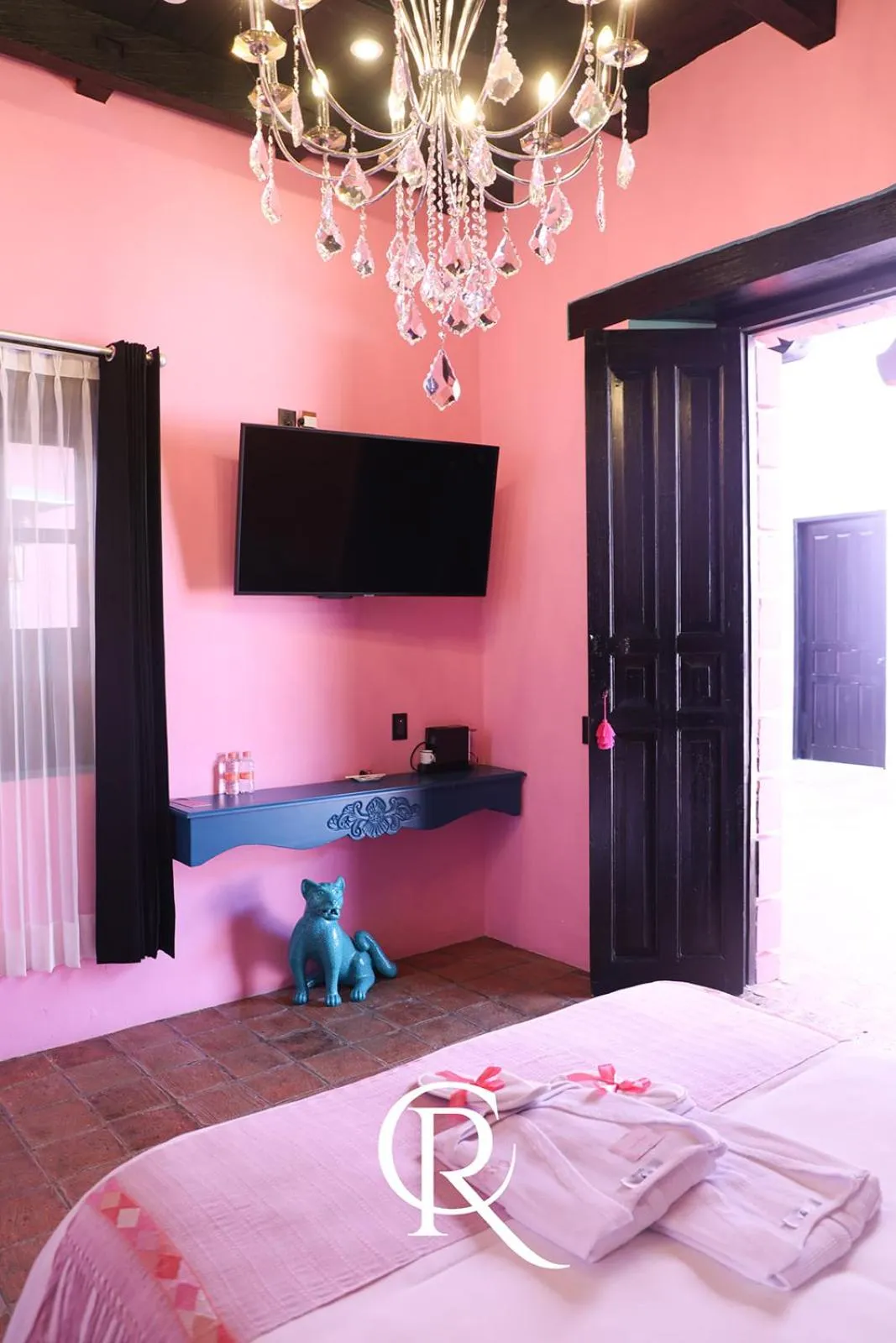 Bed in Casa Rosa Hotel & Spa