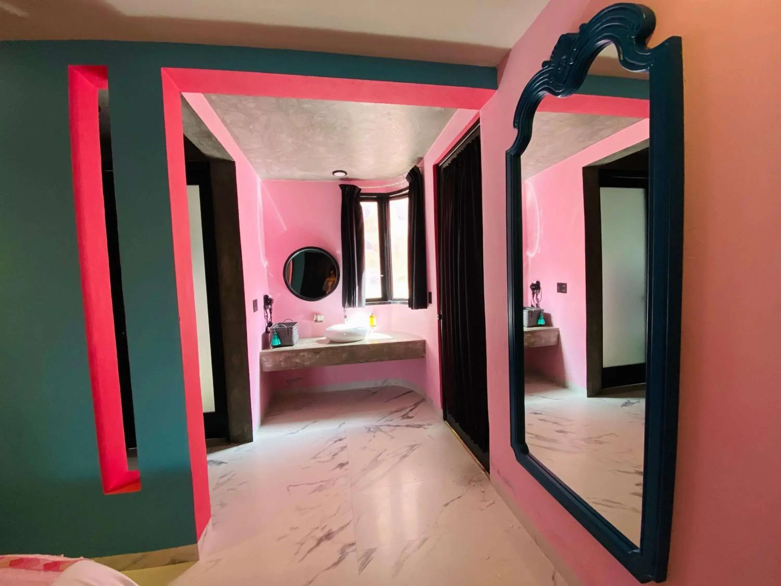 Deluxe Queen Room with Two Queen Beds in Casa Rosa Hotel & Spa Deluxe Queen Room with Two Queen Beds in Casa Rosa Hotel & Spa