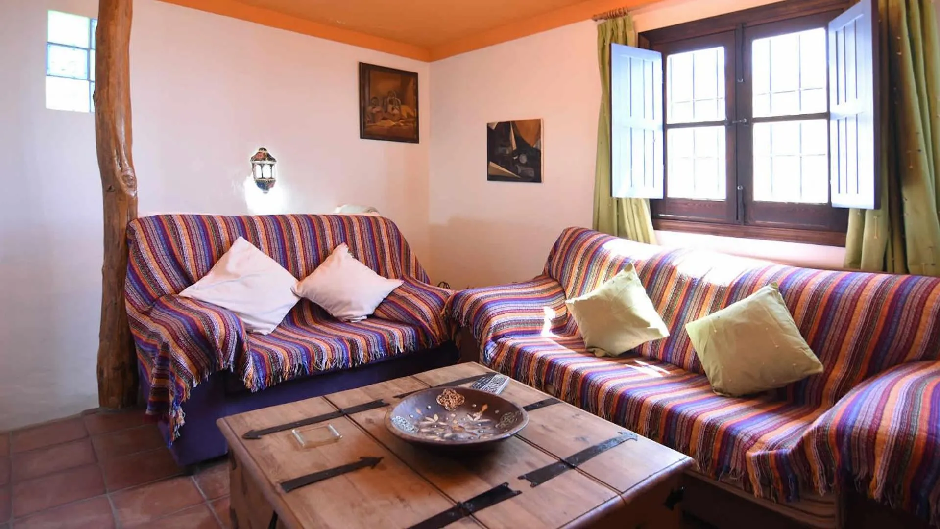 Communal lounge/ TV room in Villa Azul by Casitas Select