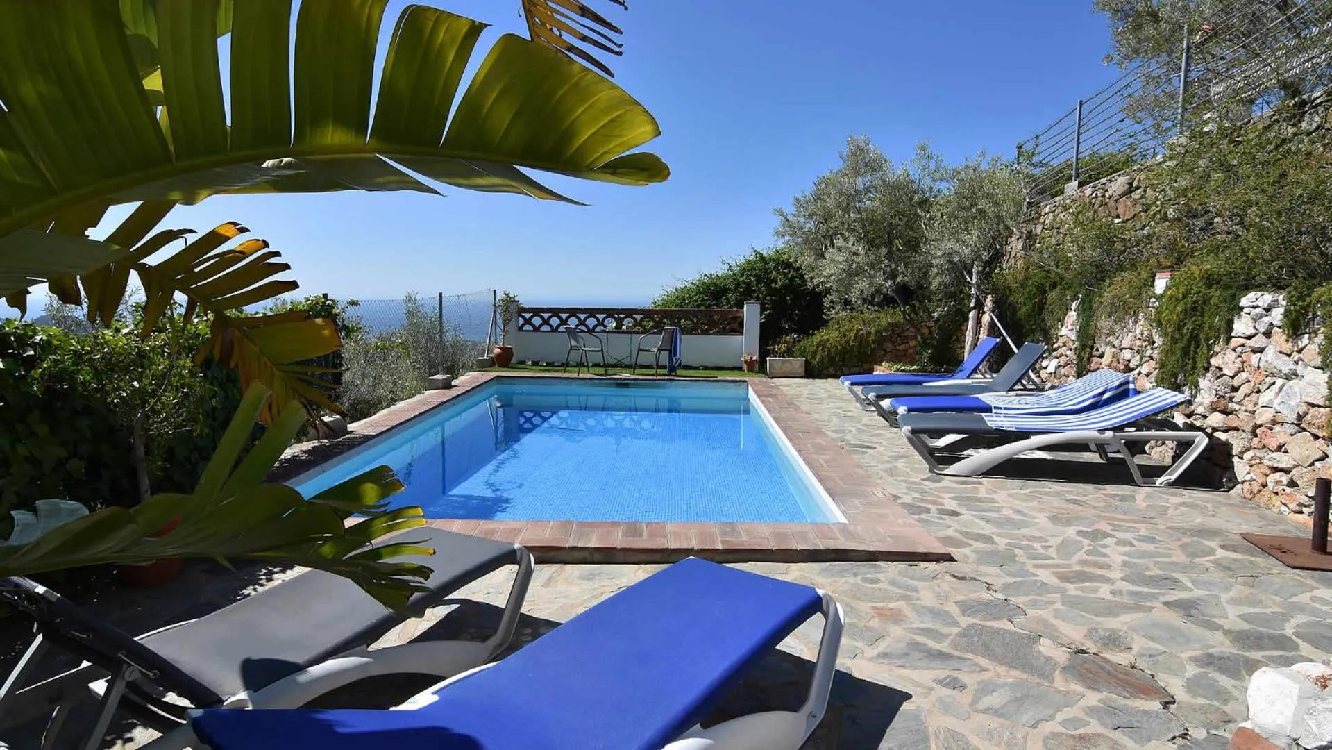 Swimming pool in Villa Azul by Casitas Select
