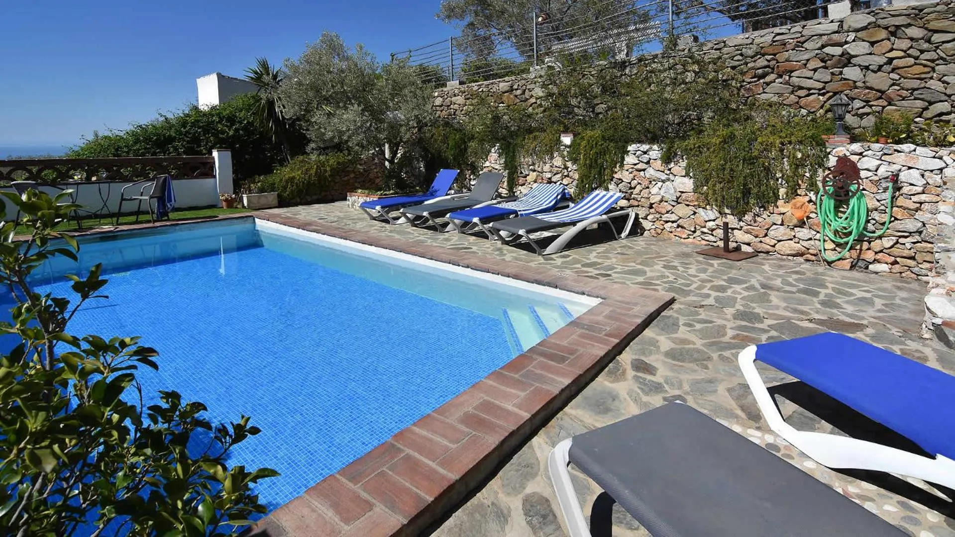 Swimming pool in Villa Azul by Casitas Select