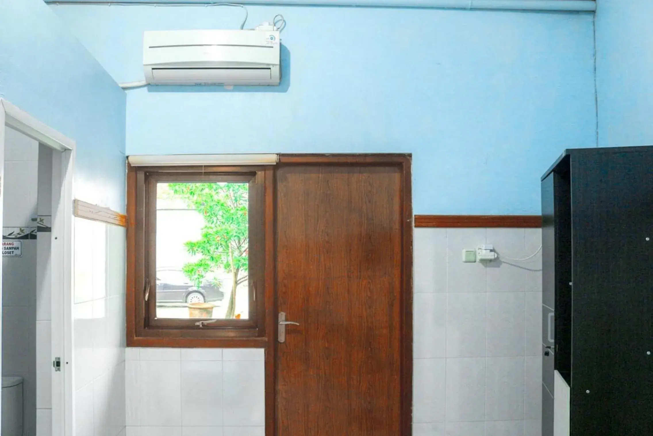 Bedroom in HP Residence Mitra RedDoorz near Alun Alun Kediri Bedroom in HP Residence Mitra RedDoorz near Alun Alun Kediri