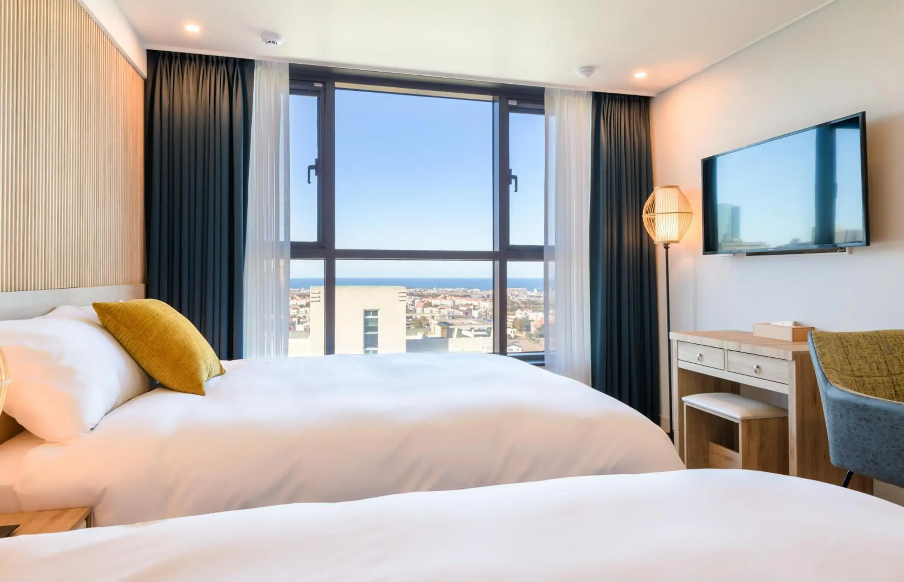 Standard Twin Room with Sea View in Ventimo Hotel & Residence Jeju Standard Twin Room with Sea View in Ventimo Hotel & Residence Jeju