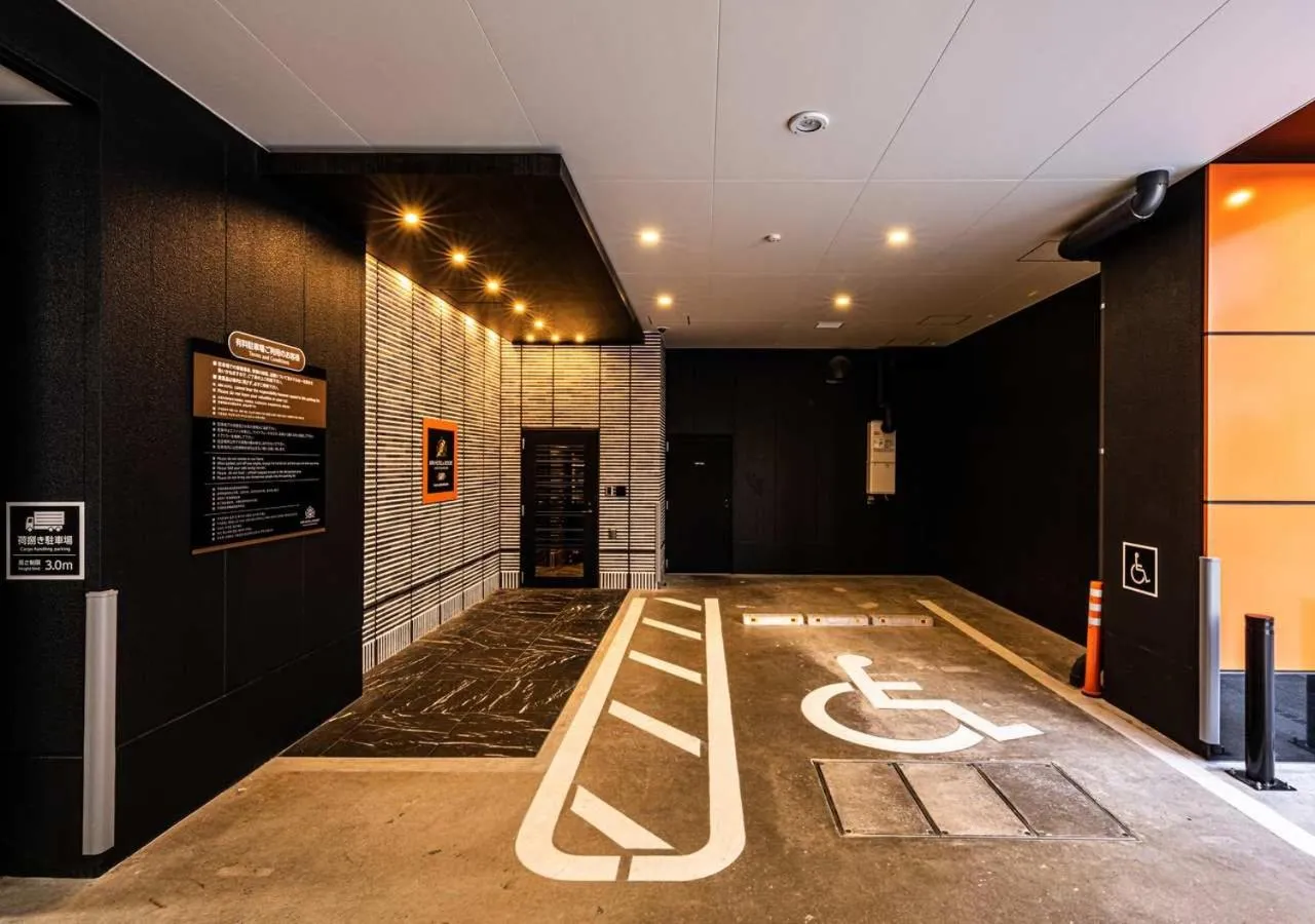 Parking in APA Hotel & Resort Hakata Ekihigashi