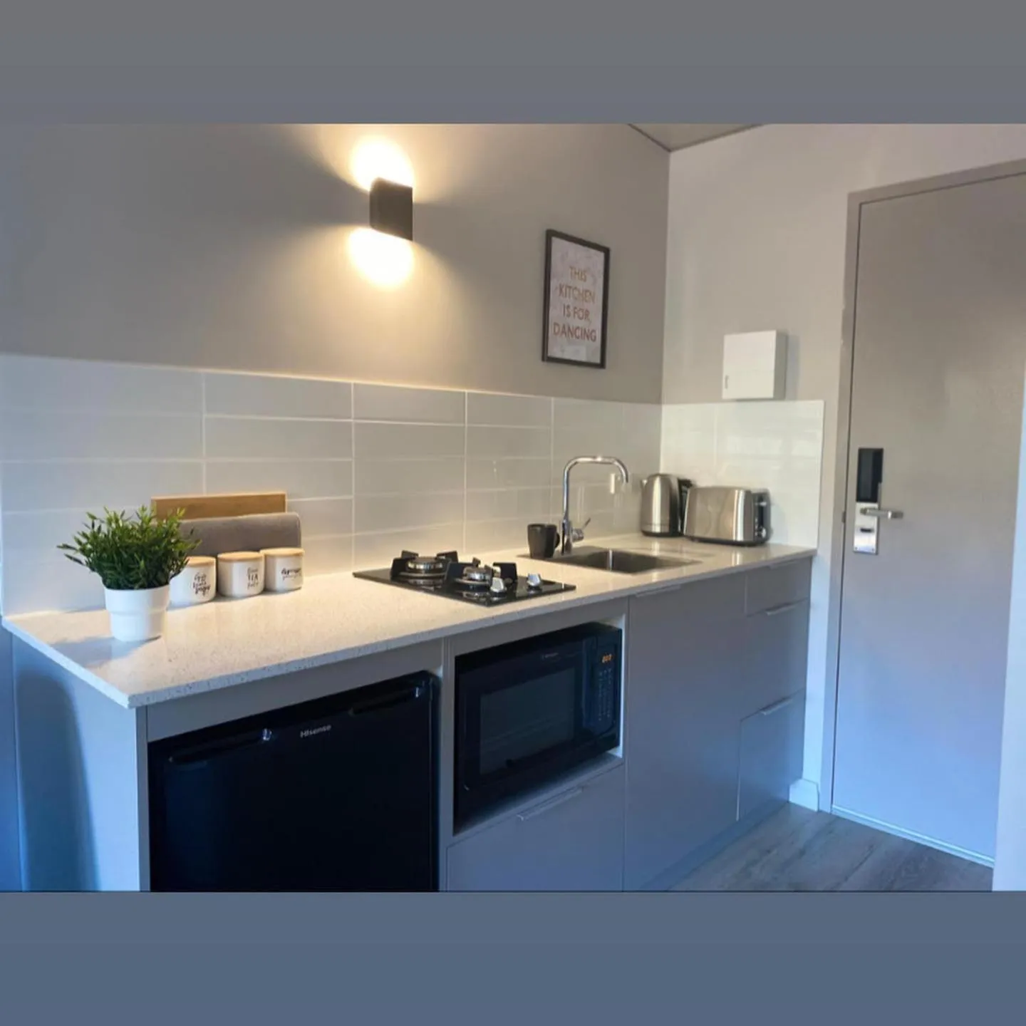 Coffee/tea facilities in Victoria Hotel Toodyay