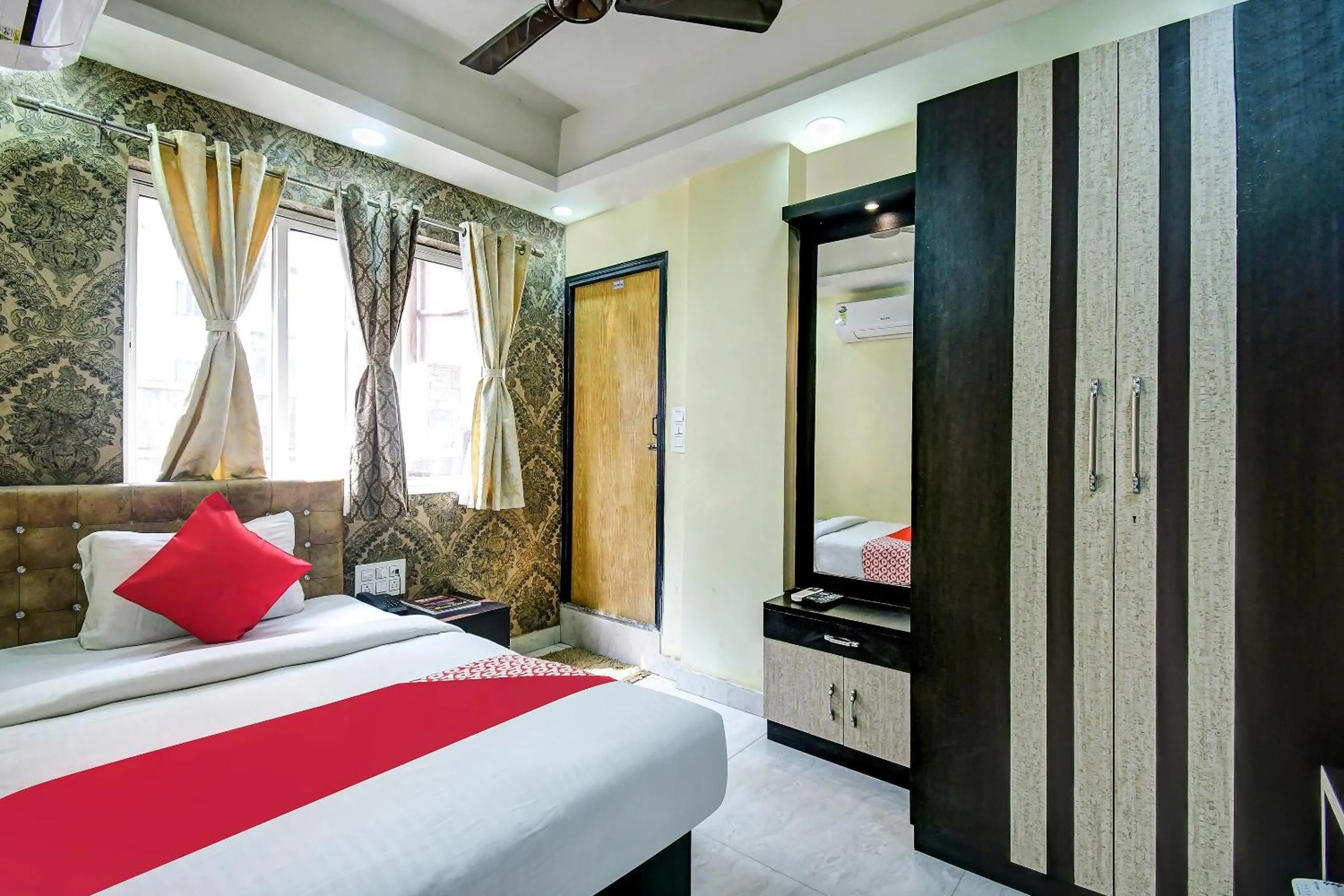 Bedroom in Collection O Paradise Near Chinar Park