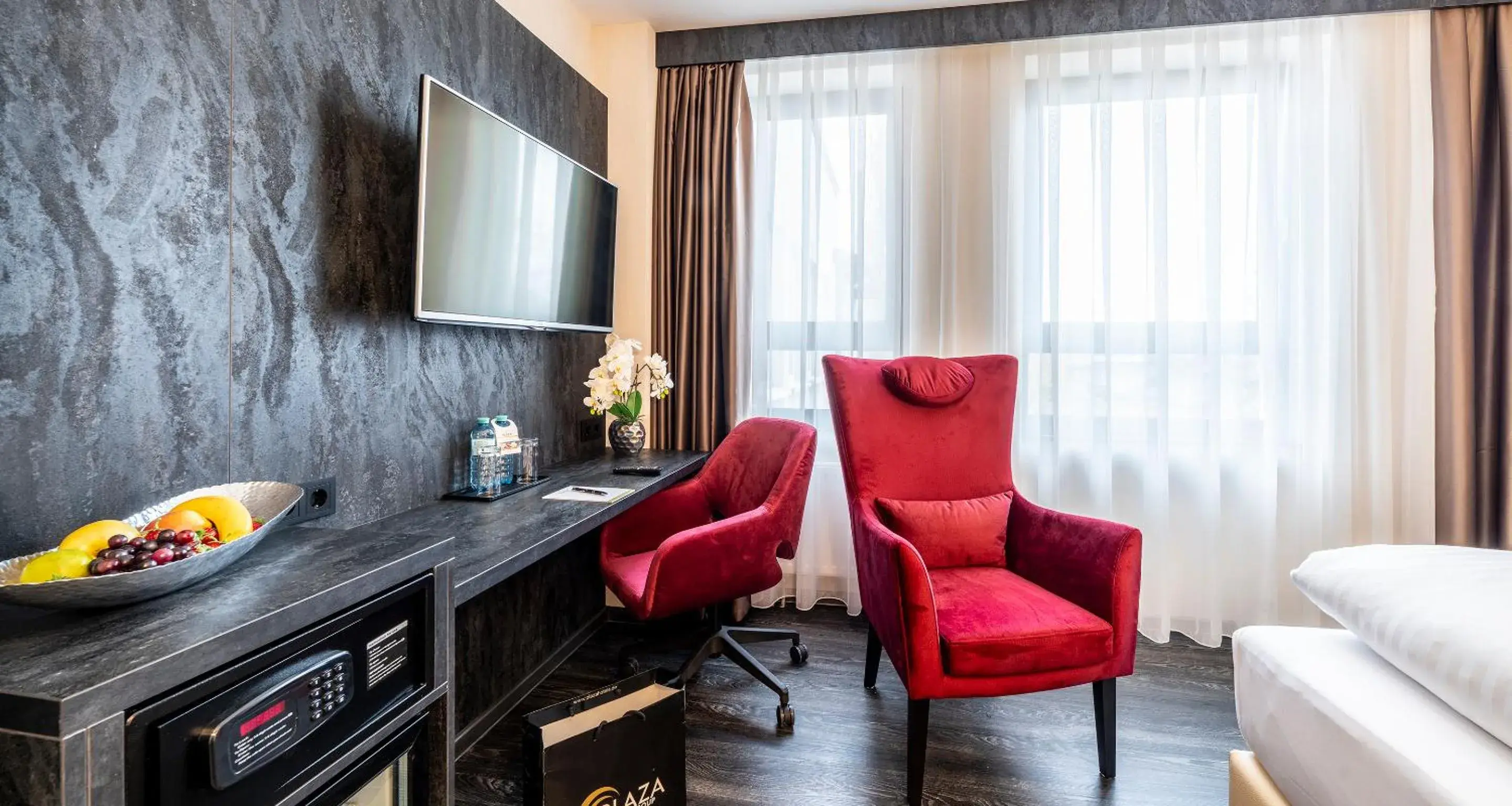 TV and multimedia in PLAZA INN Salzburg City TV and multimedia in PLAZA INN Salzburg City