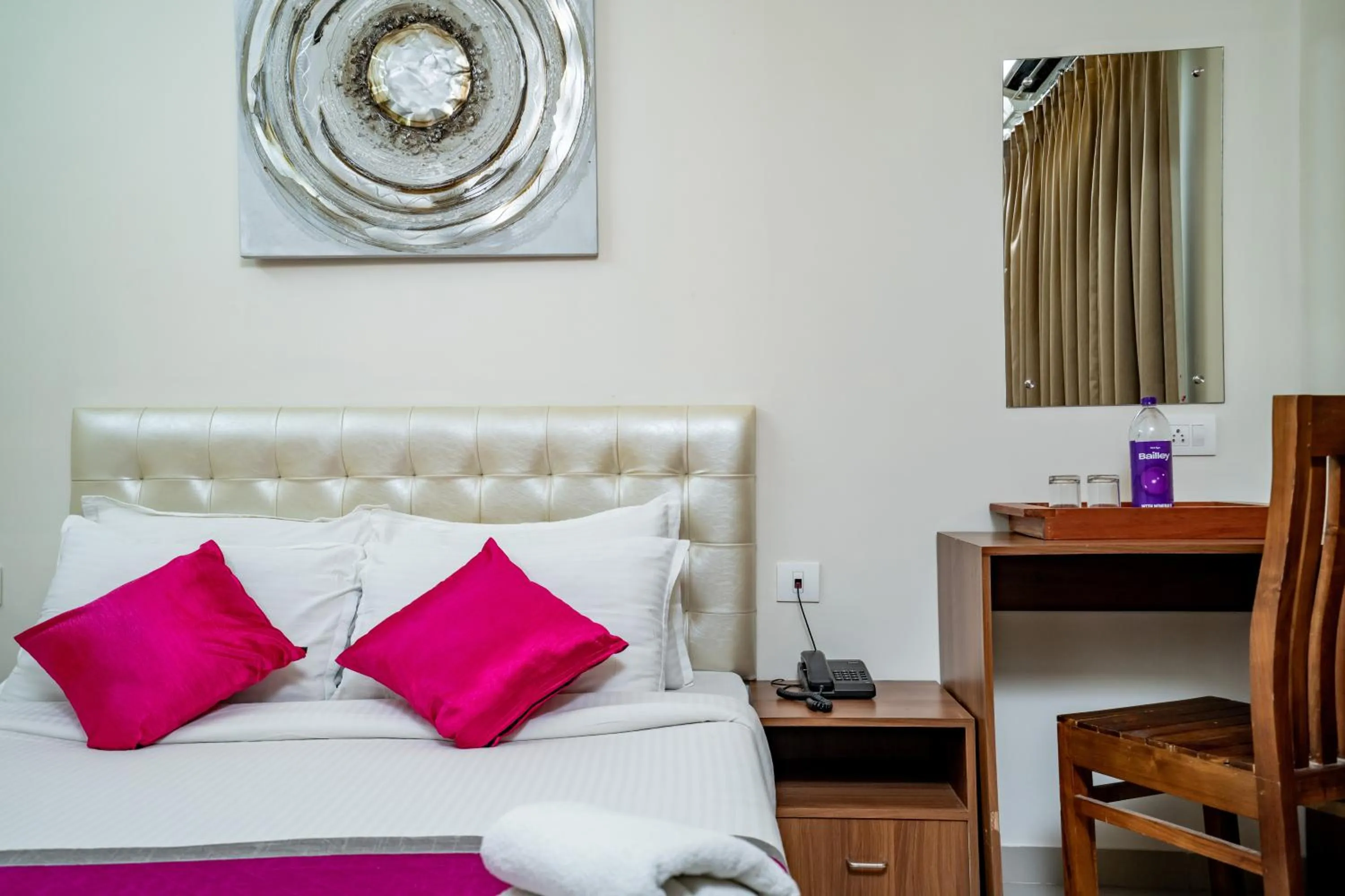 Photo of the whole room, Bed in Nexstay Treats Inn