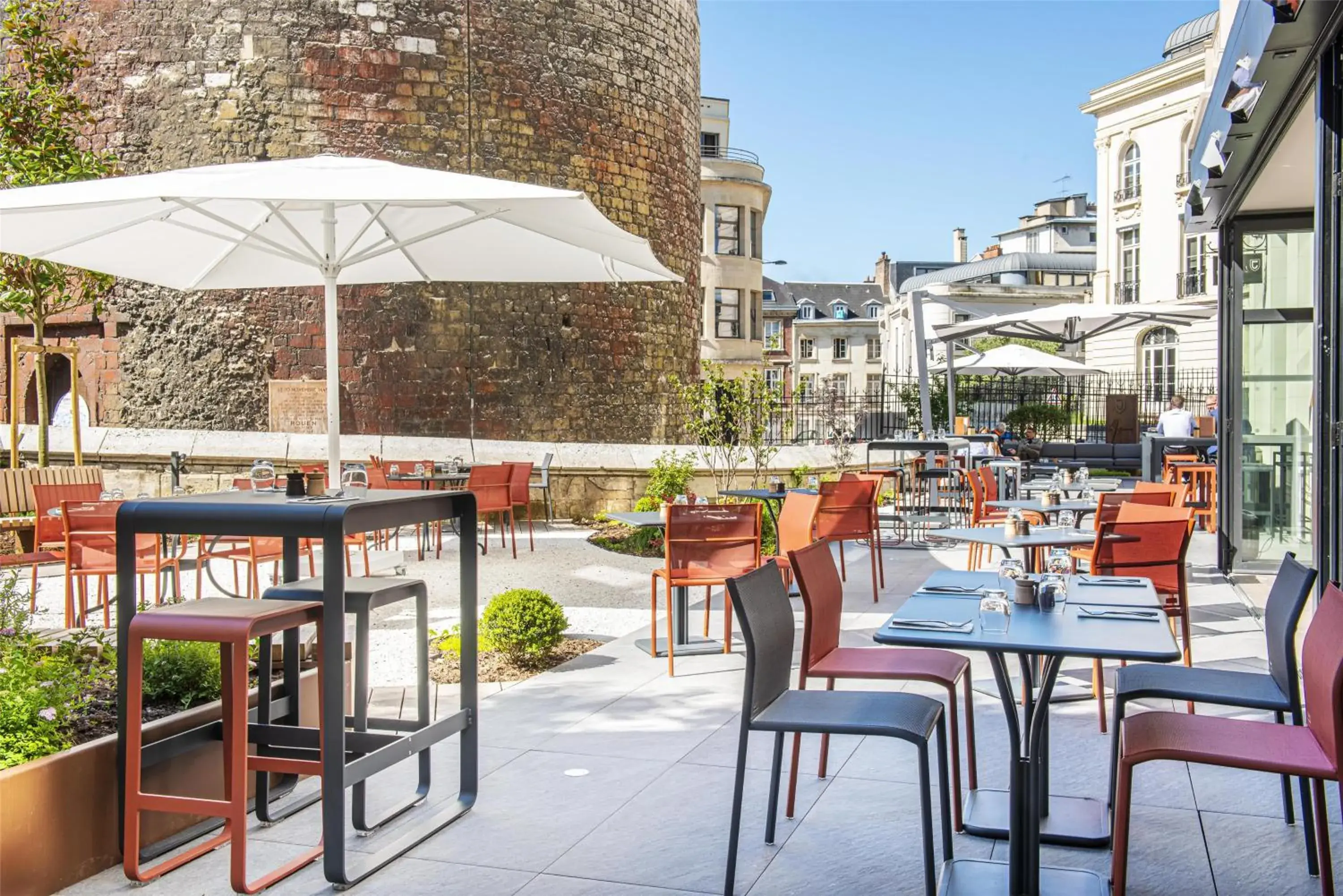 Restaurant/places to eat in Radisson Blu Hotel, Rouen Centre Restaurant/places to eat in Radisson Blu Hotel, Rouen Centre