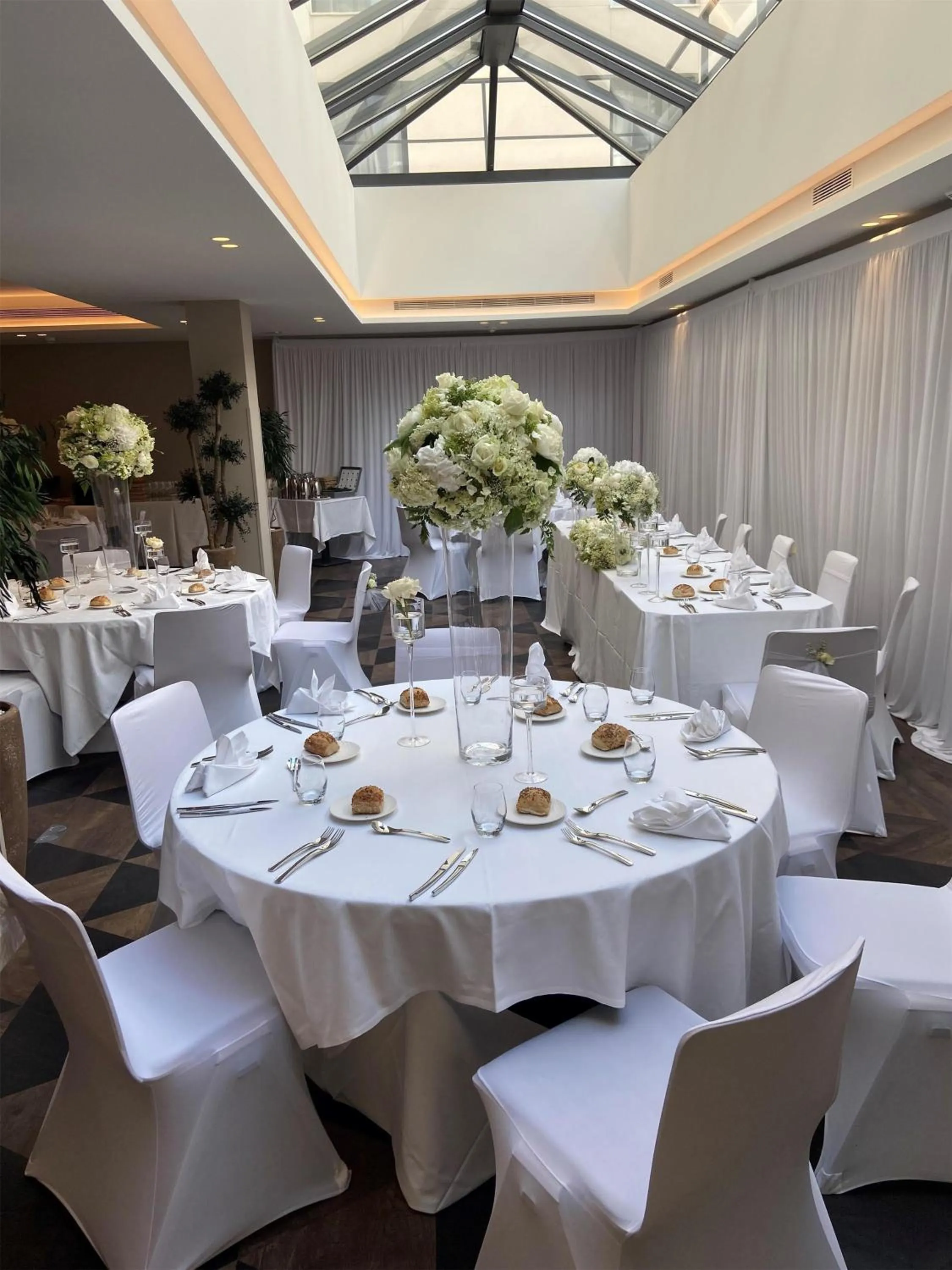 wedding in Radisson Blu Hotel, Rouen Centre