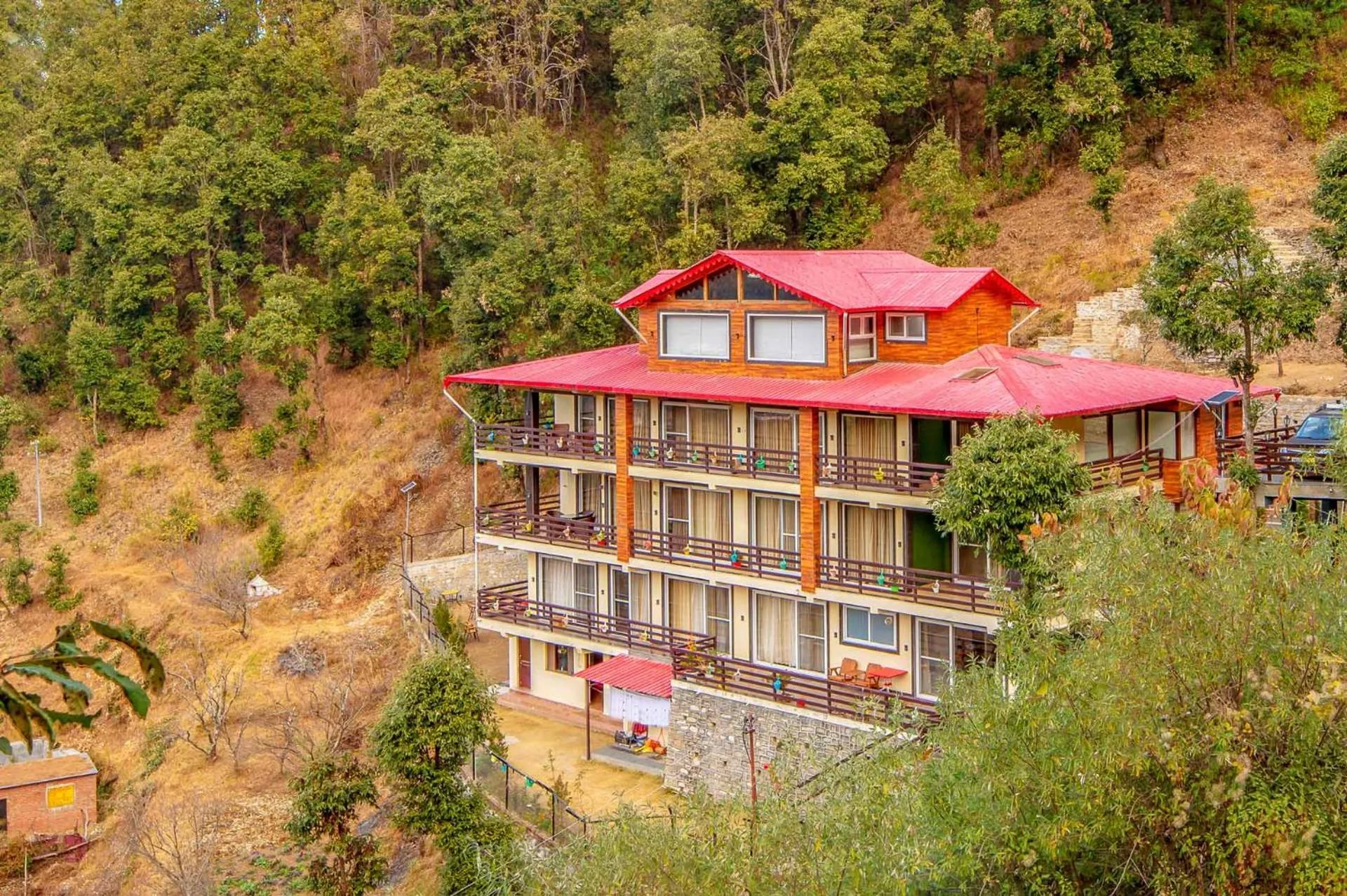 Golden Bliss Cottage by VEO - Part of StayVista