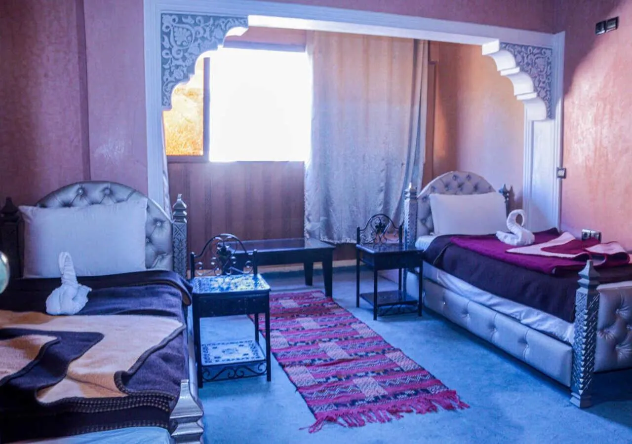 Photo of the whole room, Bed in Hôtel Restaurant Les Etoiles Du Toubkal