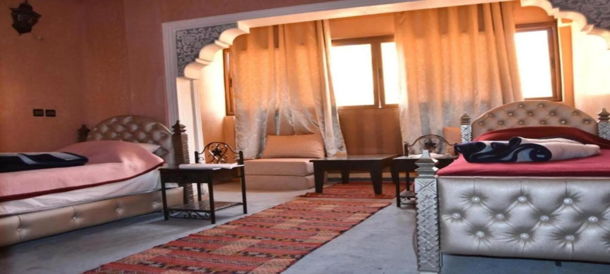 Photo of the whole room, Bed in Hôtel Restaurant Les Etoiles Du Toubkal