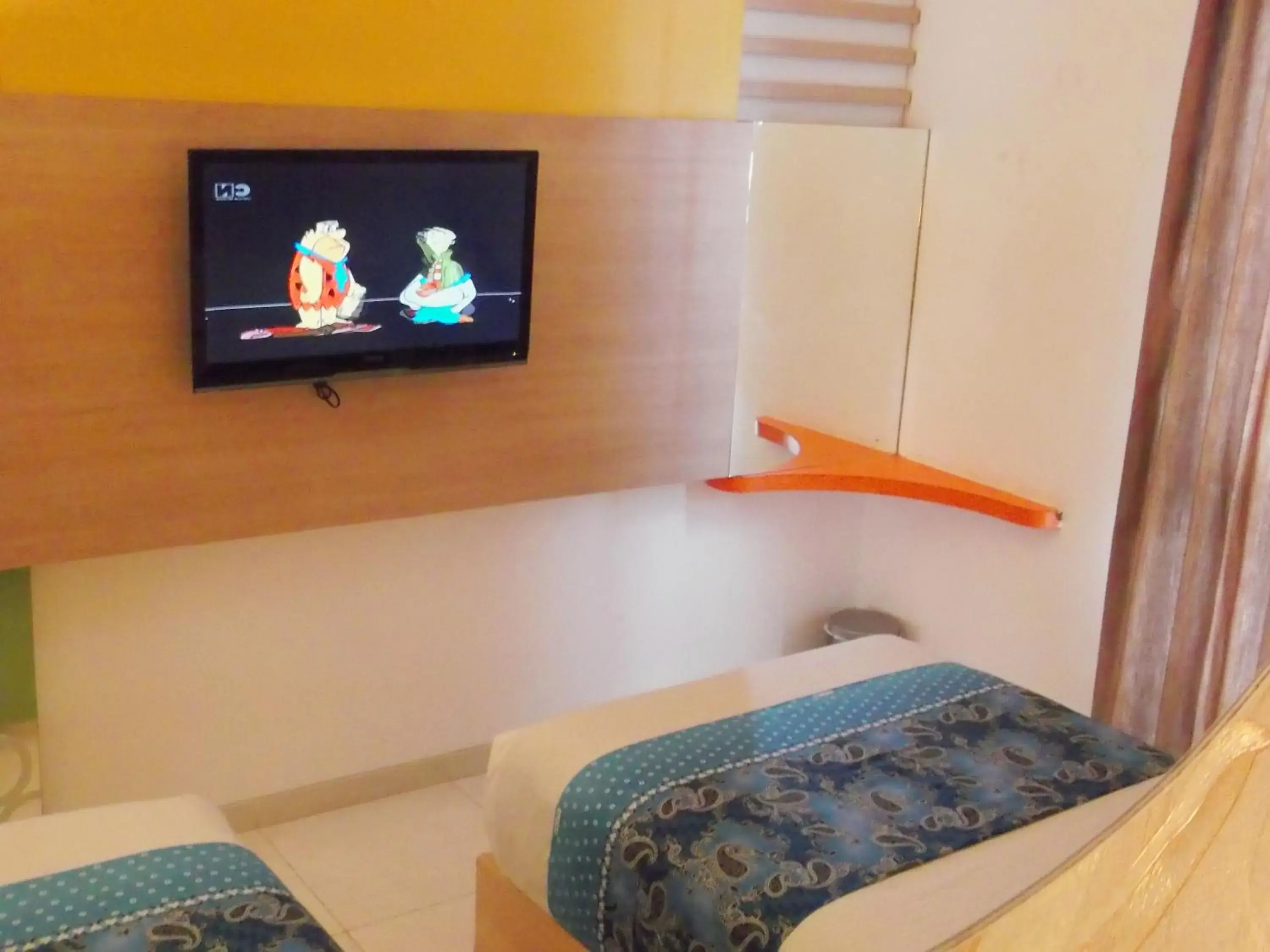Deluxe Twin Room in Hotel Dewarna Sutoyo Malang Deluxe Twin Room in Hotel Dewarna Sutoyo Malang