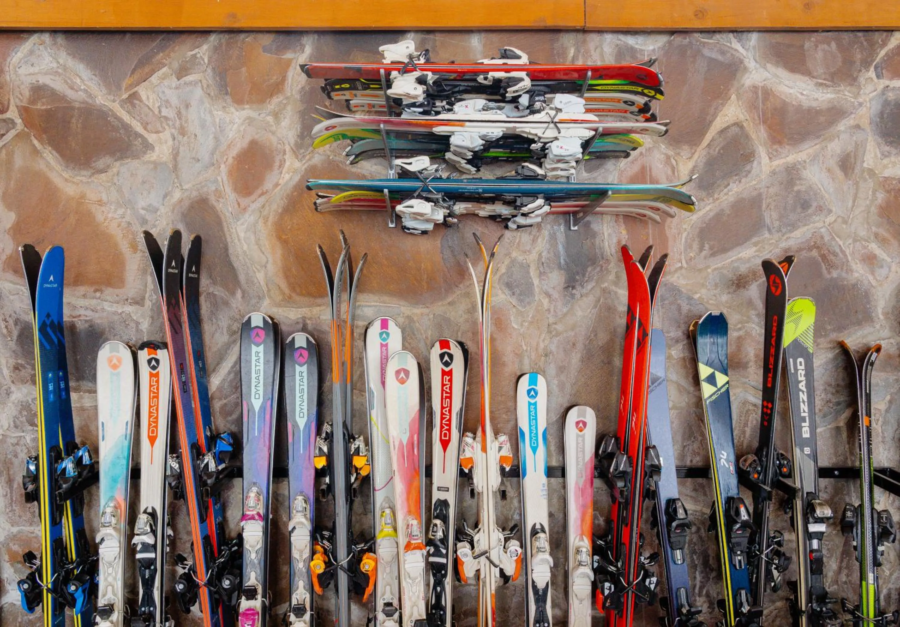 Ski School in Hotel GoodAura